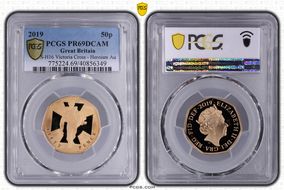 2019 50p S-H16 Victoria Cross - Heroism Au PR69DCAM