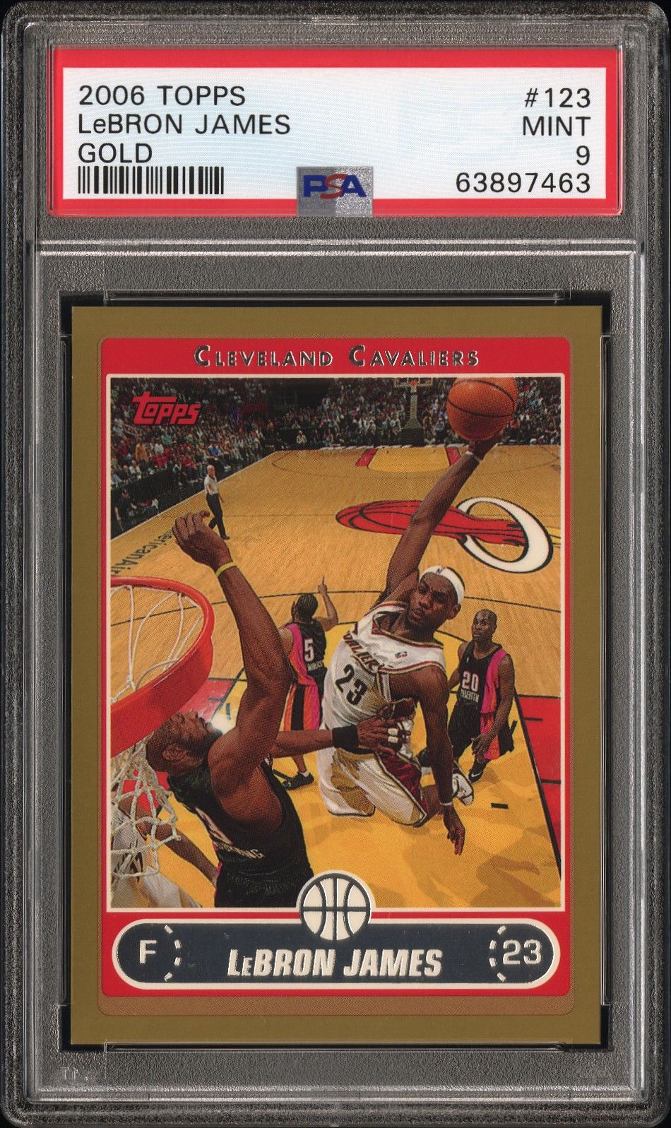 2006 Topps TOPPS Gold #123 Lebron James front