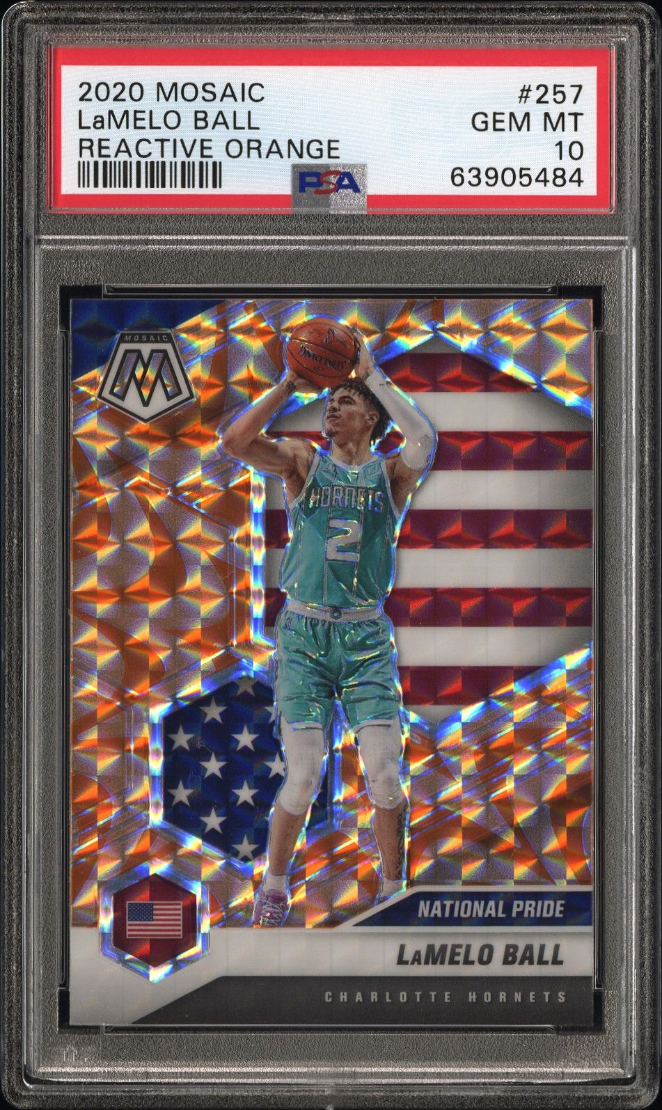 2020 Panini PANINI MOSAIC REACTIVE ORANGE #257 Lamelo Ball front