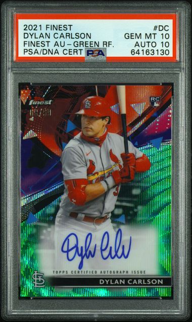 2021 Topps Topps Finest Green Refractor Dylan Carlson front