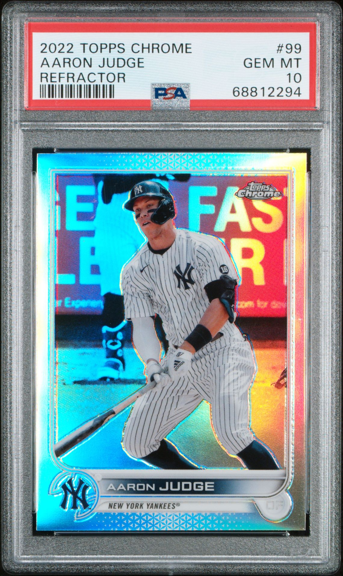 2022 Topps TOPPS CHROME REFRACTOR #99 Aaron Judge front