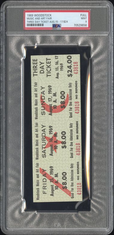 PSA 9 cert 70529658