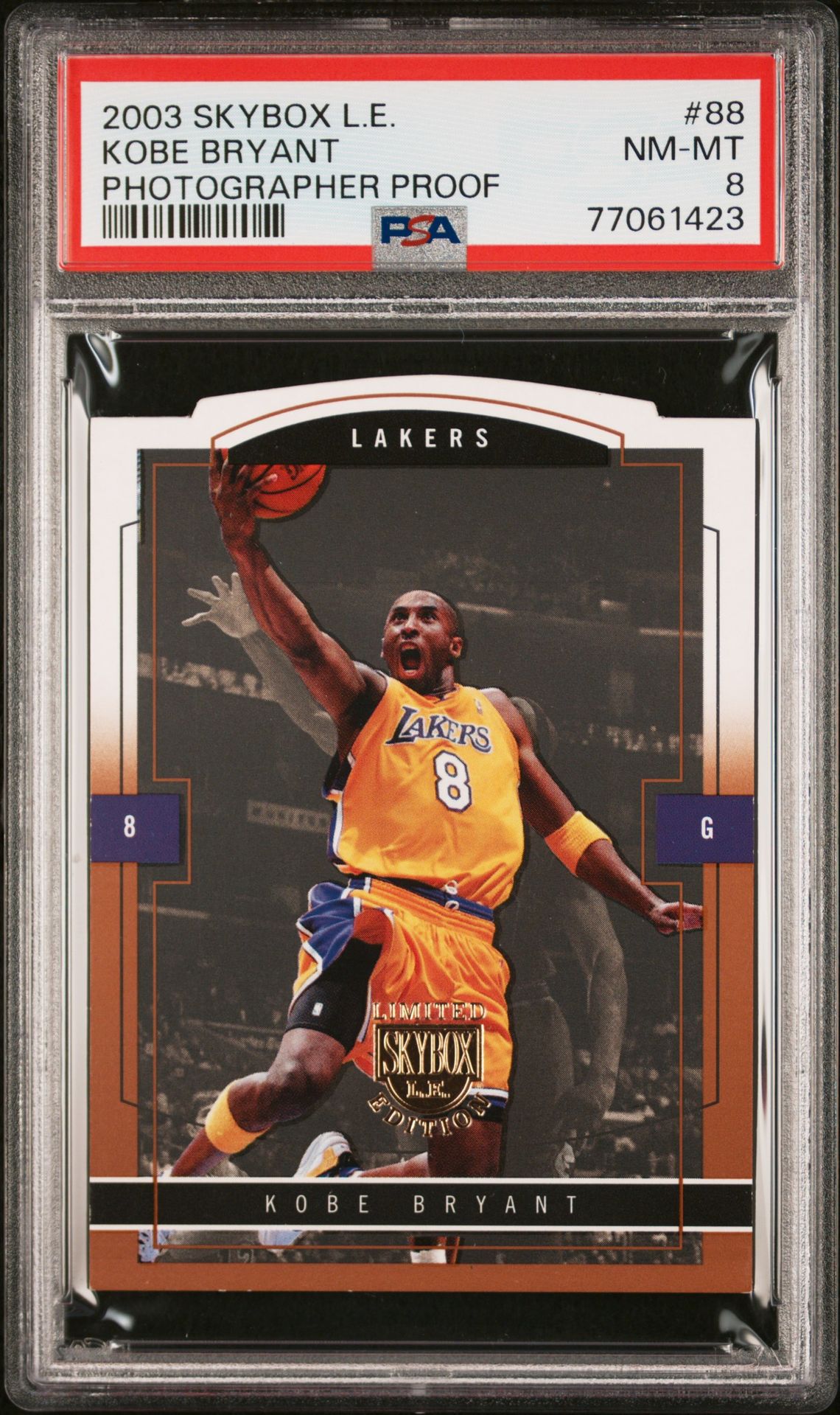 2003 SkyBox SKYBOX L.E. PHOTOGRAPHER PROOF #88 Kobe Bryant front