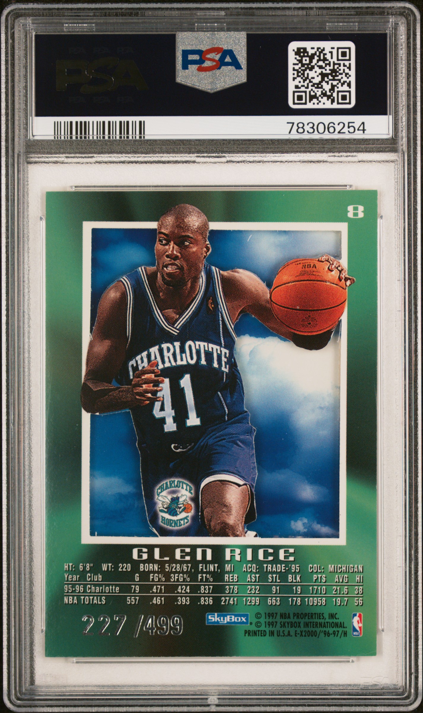 Basketball - 1996-97 Skybox E-X2000 Credentials: Ex