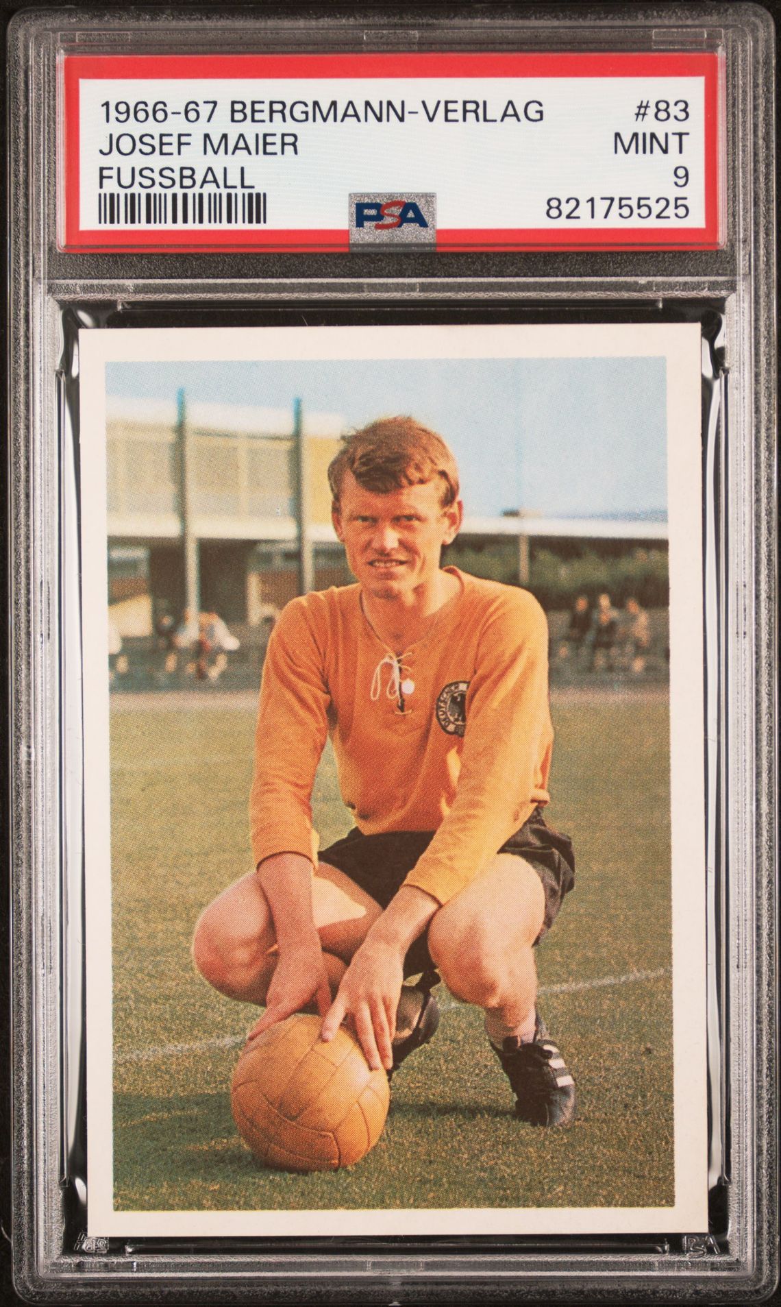 1966 BERGMANN-VERLAG FUSSBALL #83 Josef Maier front