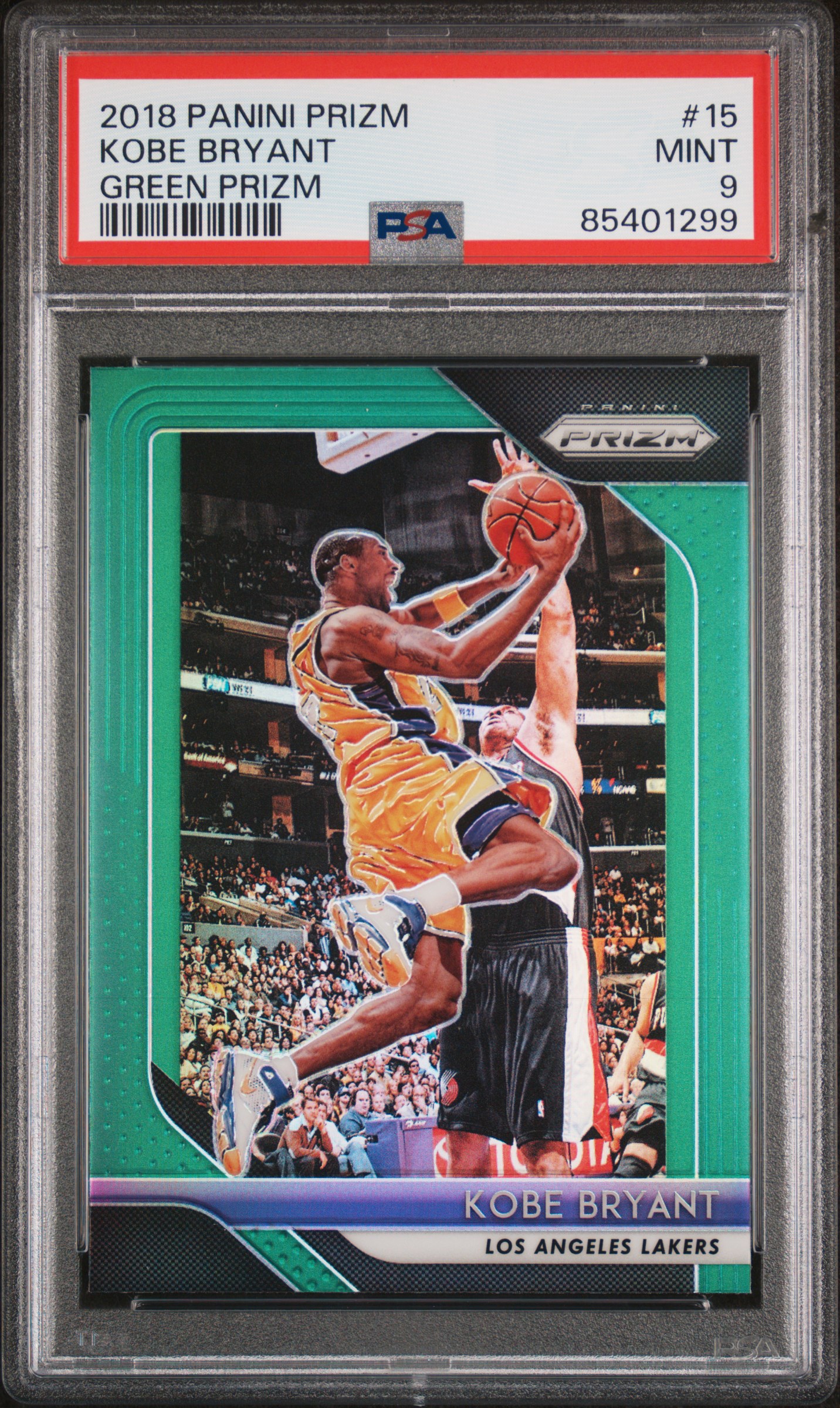 2018 PANINI PRIZM #15 KOBE BRYANT GREEN PRIZM
