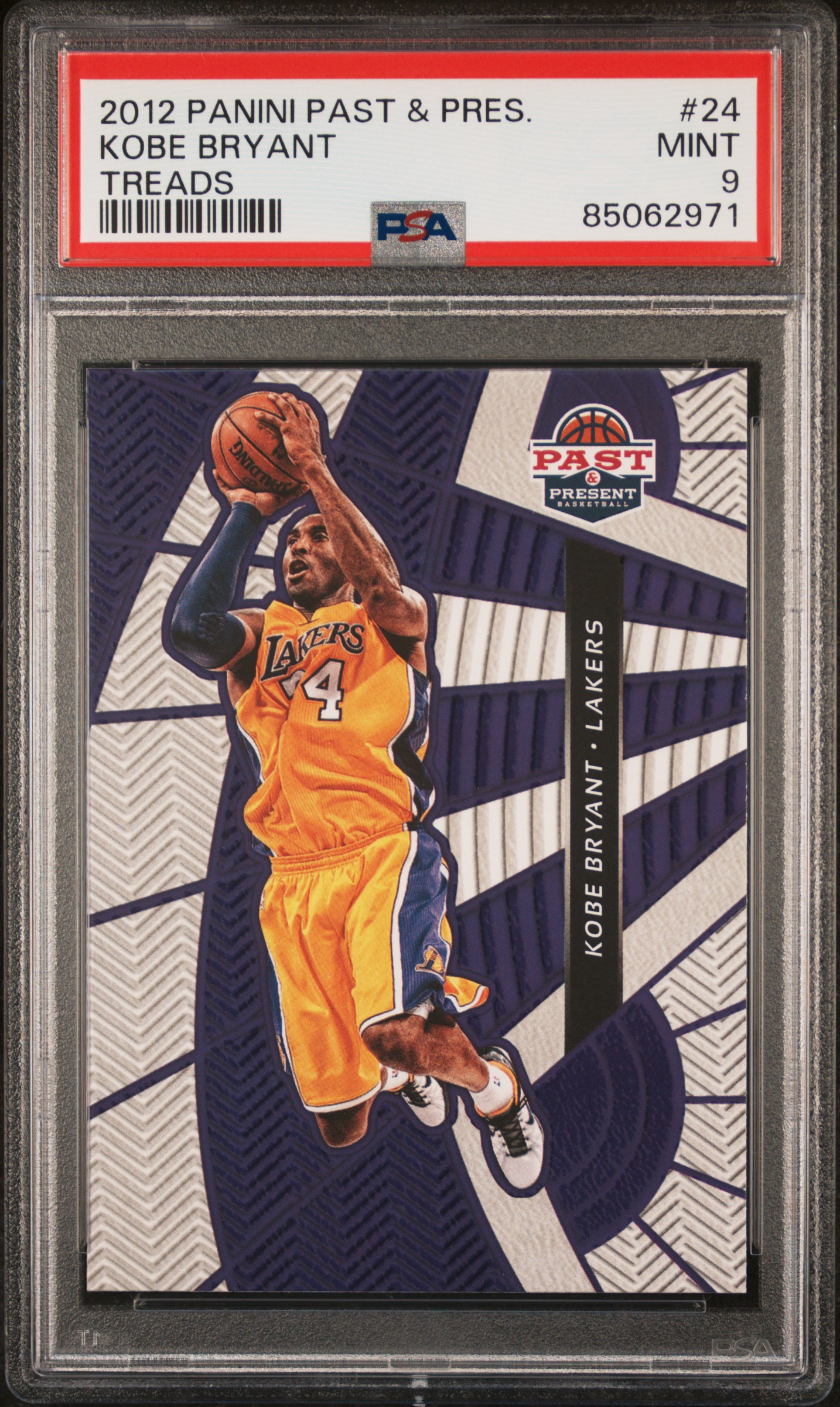 2012 PANINI PAST & PRESENT TREADS #24 KOBE BRYANT TREADS