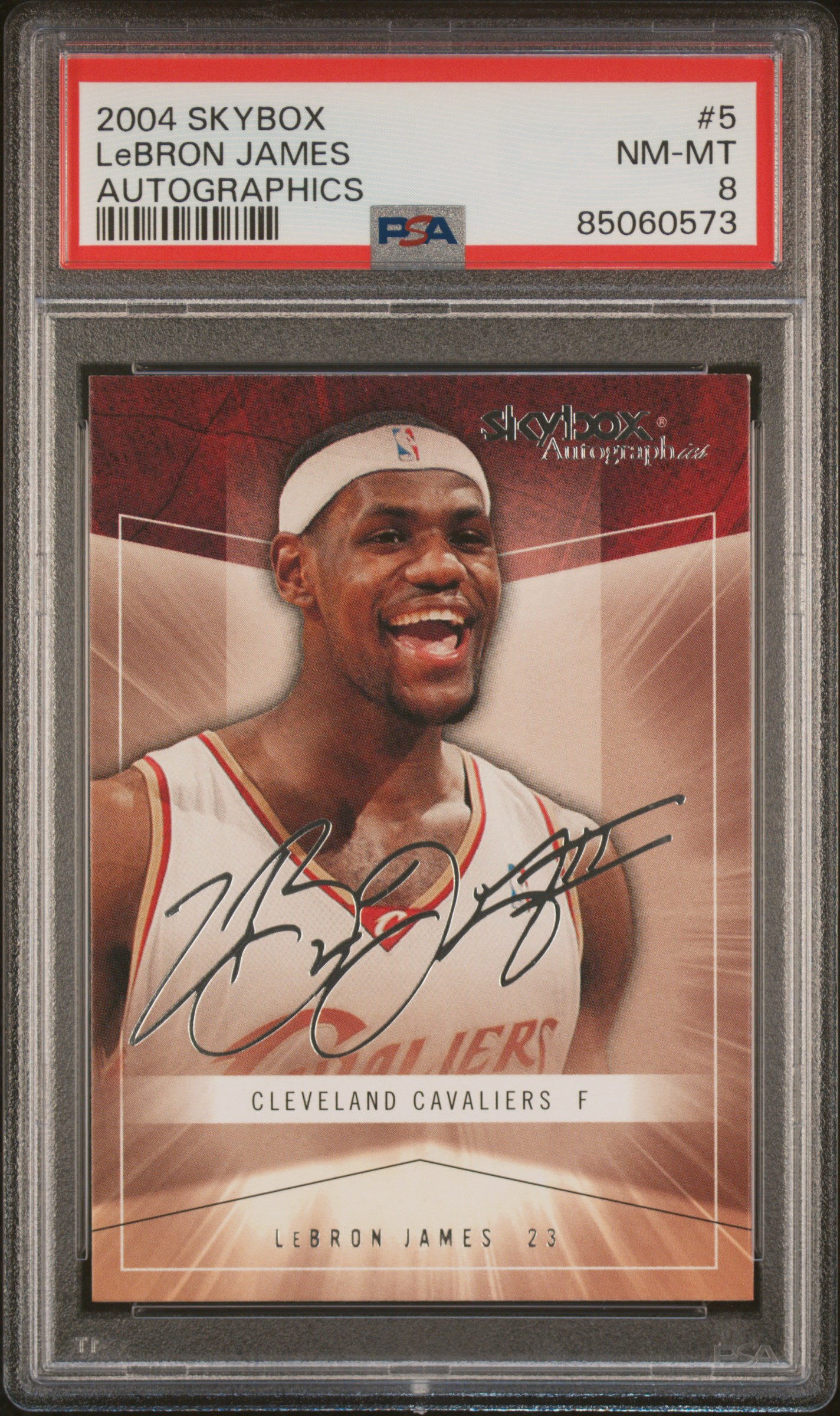 2004 SKYBOX AUTOGRAPHICS #5 LeBRON JAMES AUTOGRAPHICS