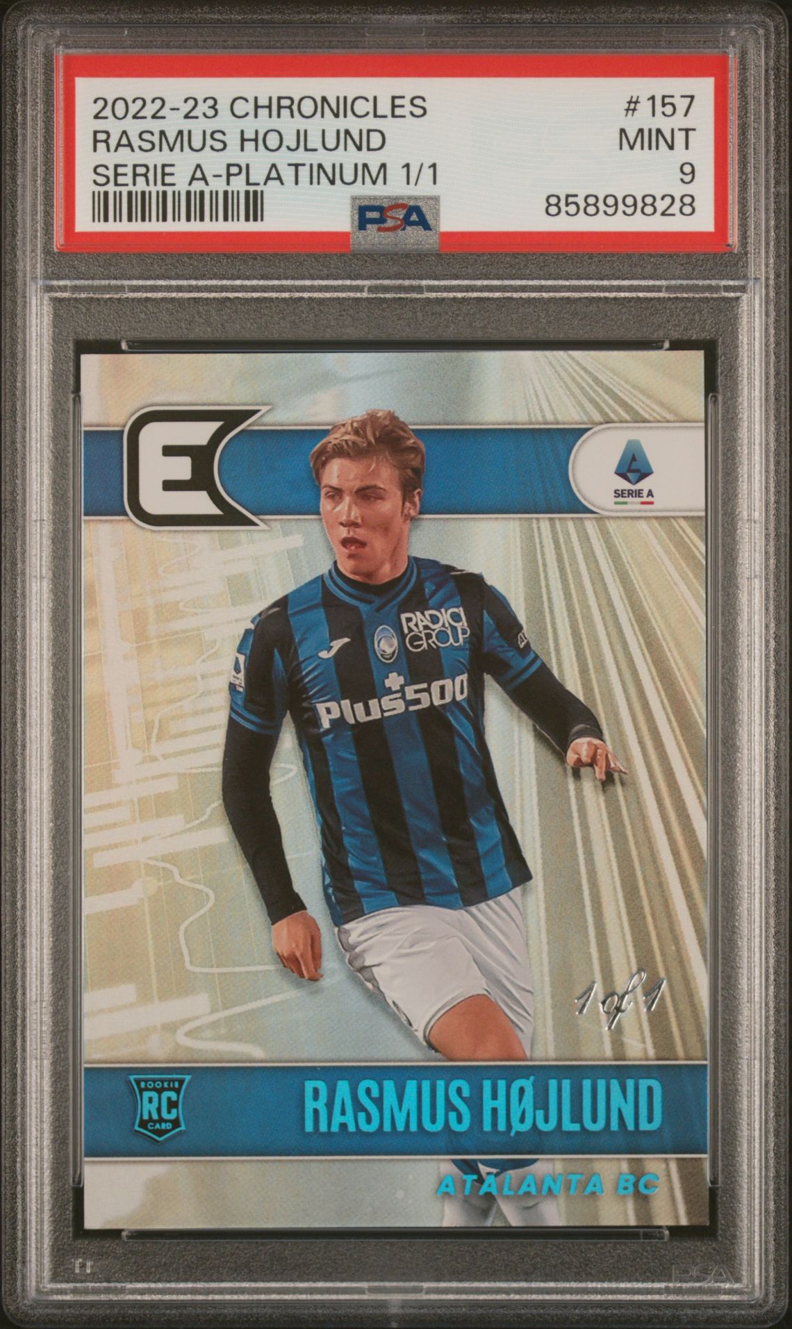 2022-23 Panini PANINI CHRONICLES SERIE A-PLATINUM 1/1 #157 Rasmus Hojlund front