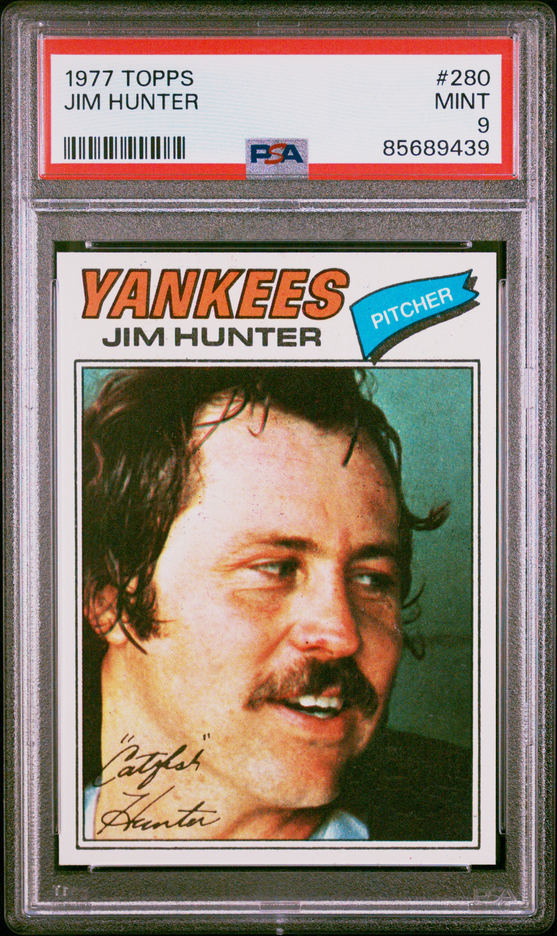 1977 Topps #280 Jim Hunter – PSA MINT 9