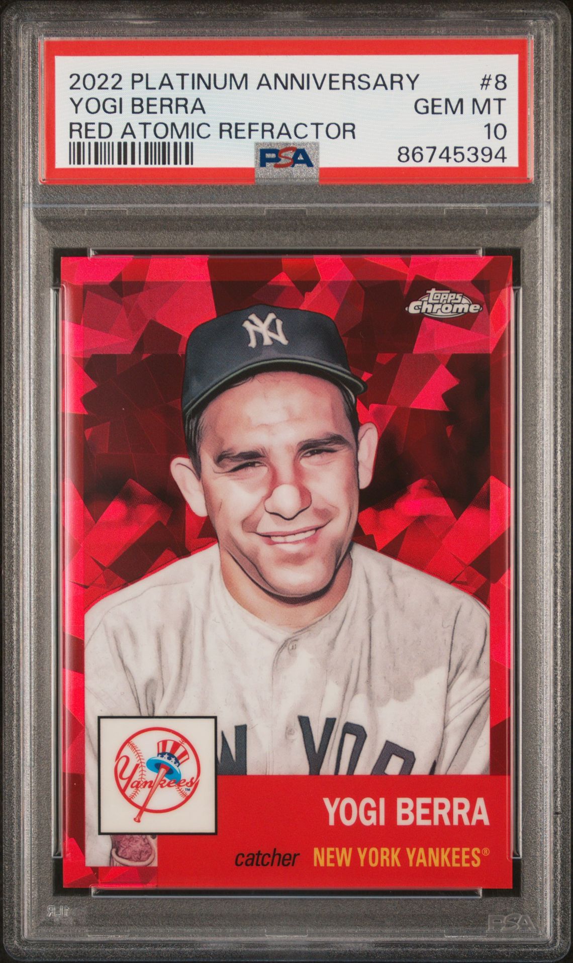 2022 Topps TOPPS CHROME PLATINUM ANNIVERSARY RED ATOMIC REFRACTOR #8 Yogi Berra front