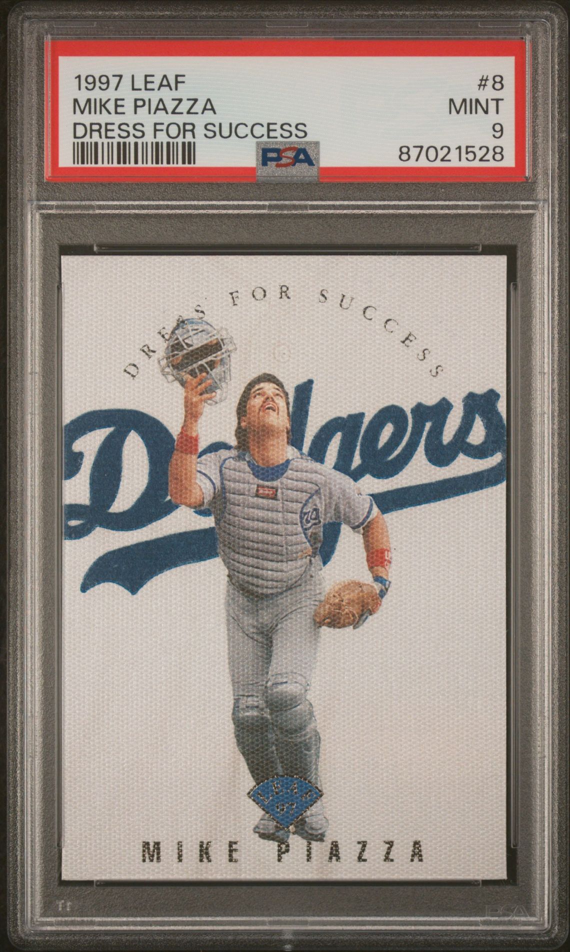 1997 Leaf LEAF DRESS FOR SUCCESS #8 Mike Piazza front