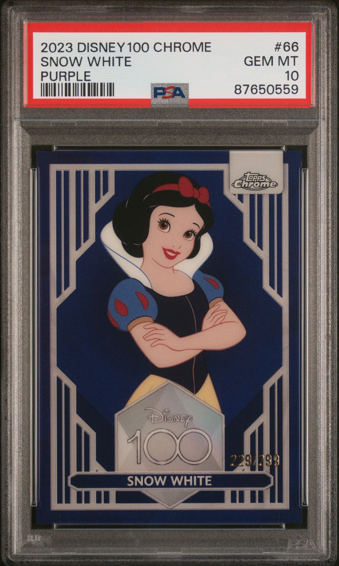 2023 Disney TOPPS CHROME DISNEY100 Purple Refractor #66 Snow White front