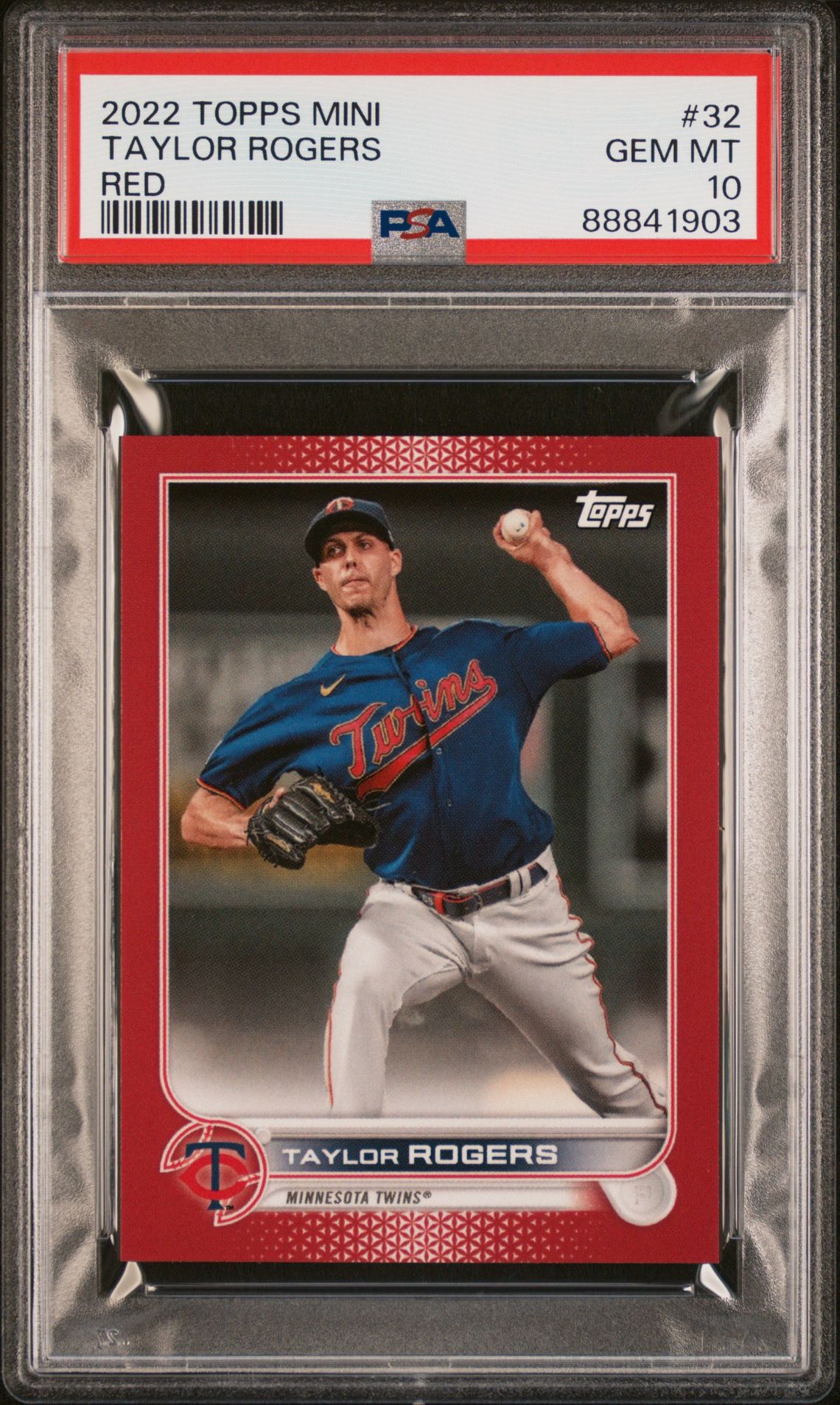 2022 Topps TOPPS MINI RED #32 Taylor Rogers front