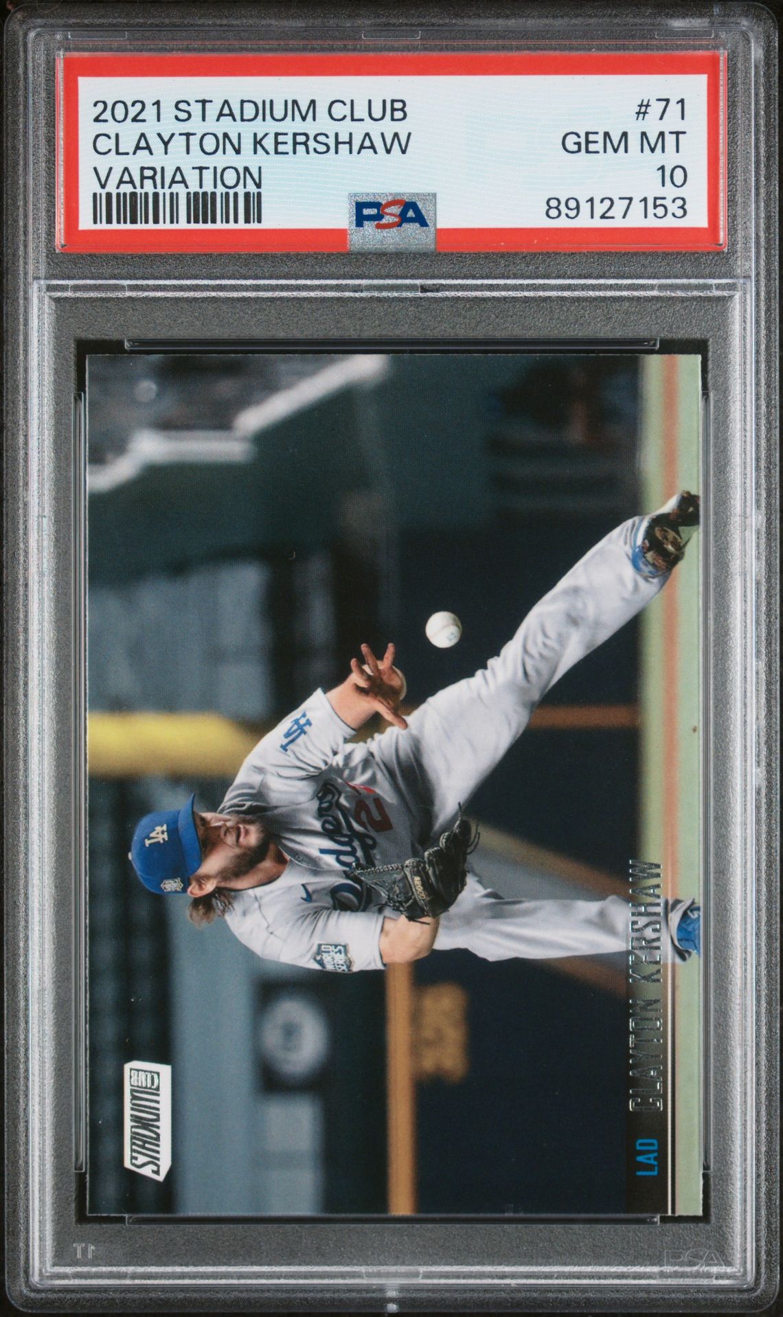 2021 Topps TOPPS STADIUM CLUB VARIATION #71 Clayton Kershaw front