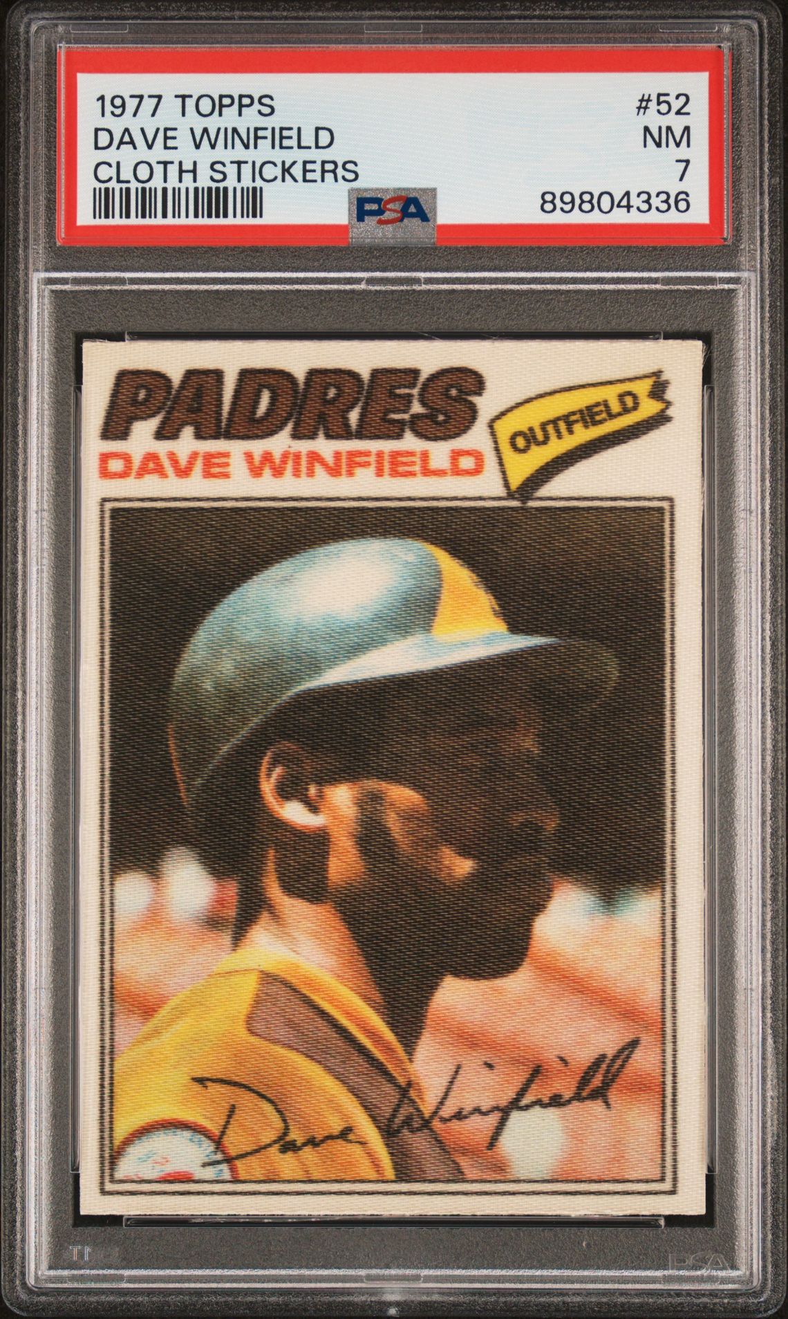 1977 Topps Cloth Stickers Dave Winfield #52 (Cloth Stickers) Nm 7 front