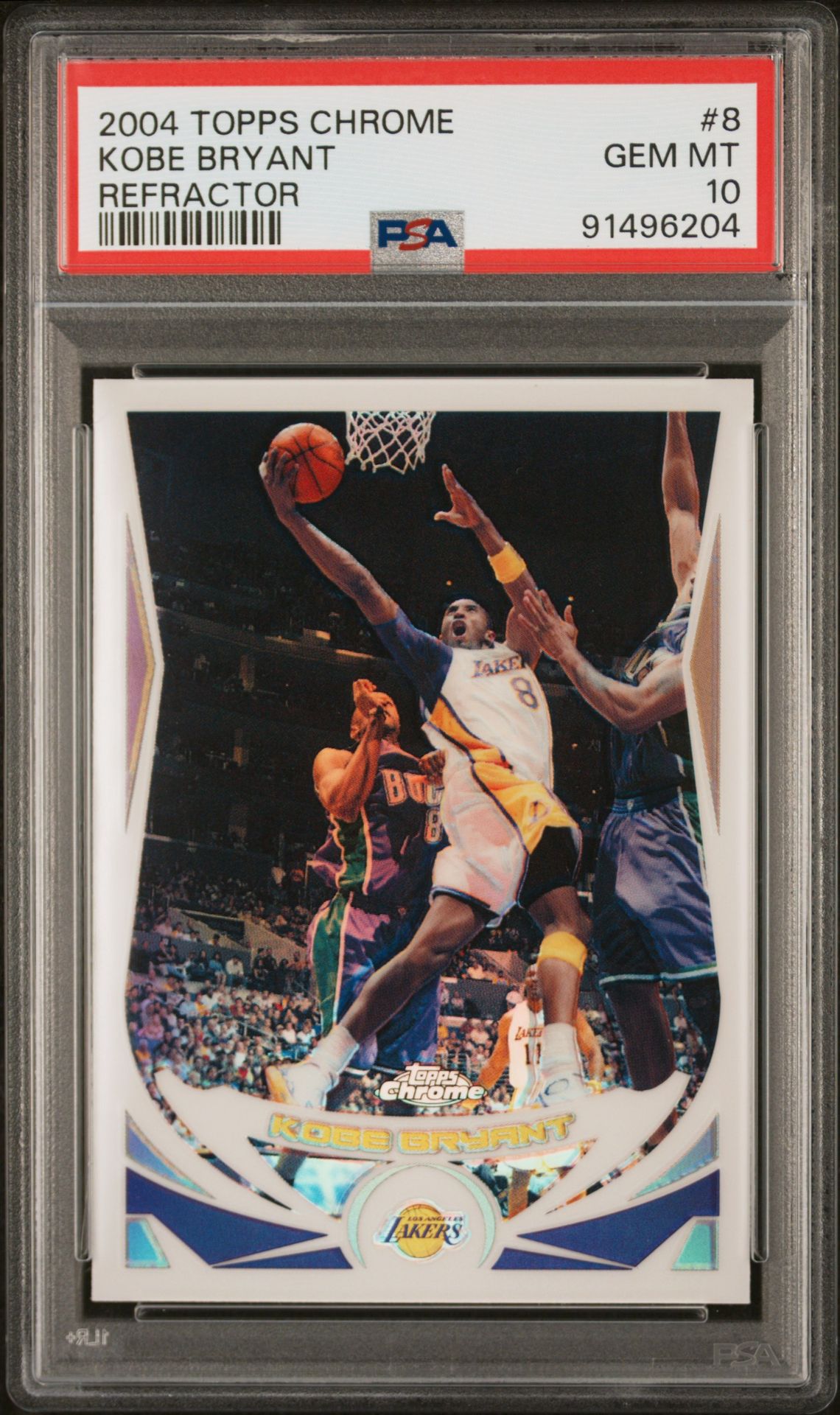 2004 Topps TOPPS CHROME Refractor #8 Kobe Bryant front