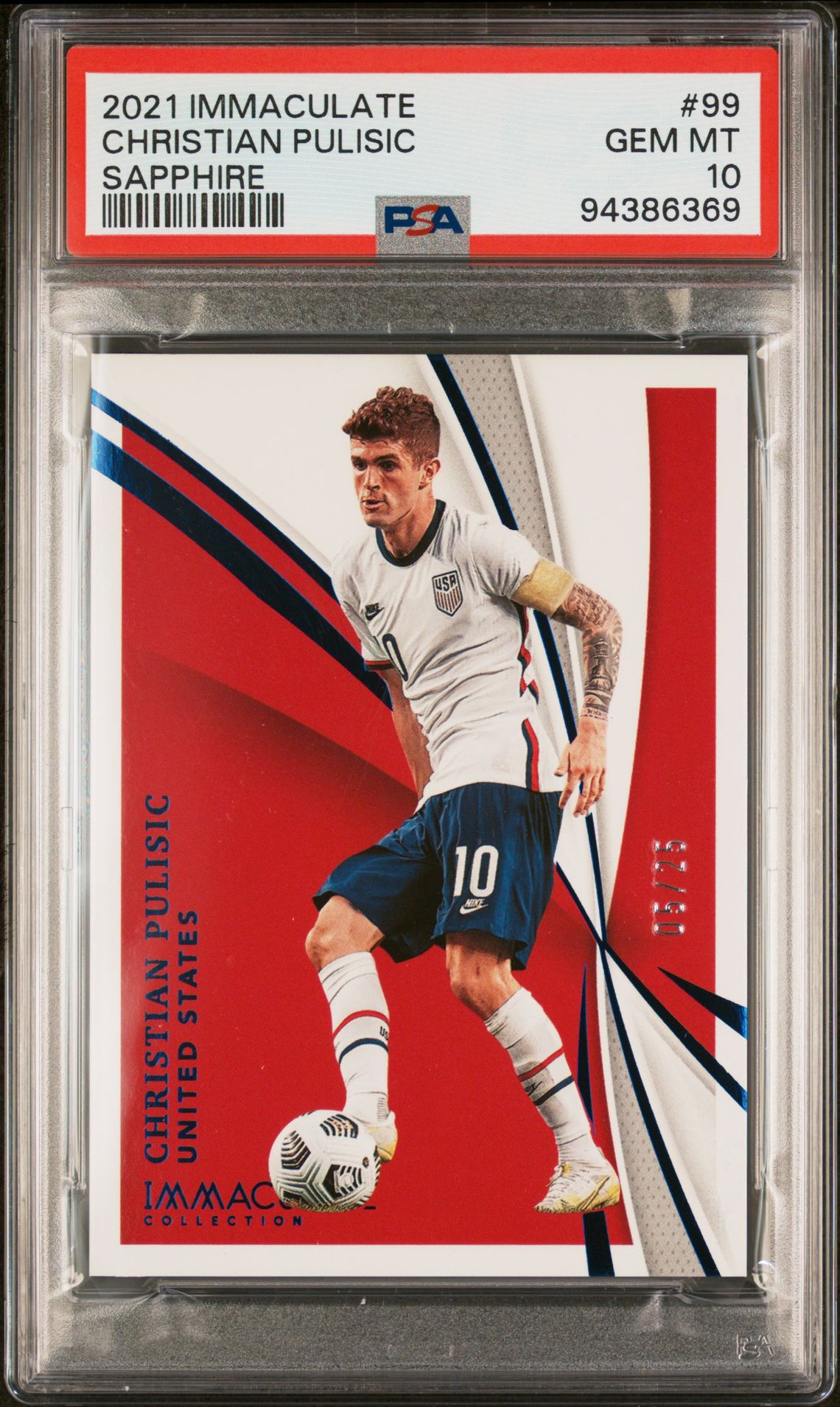 2021 Panini PANINI IMMACULATE COLLECTION SAPPHIRE #99 Christian Pulisic front
