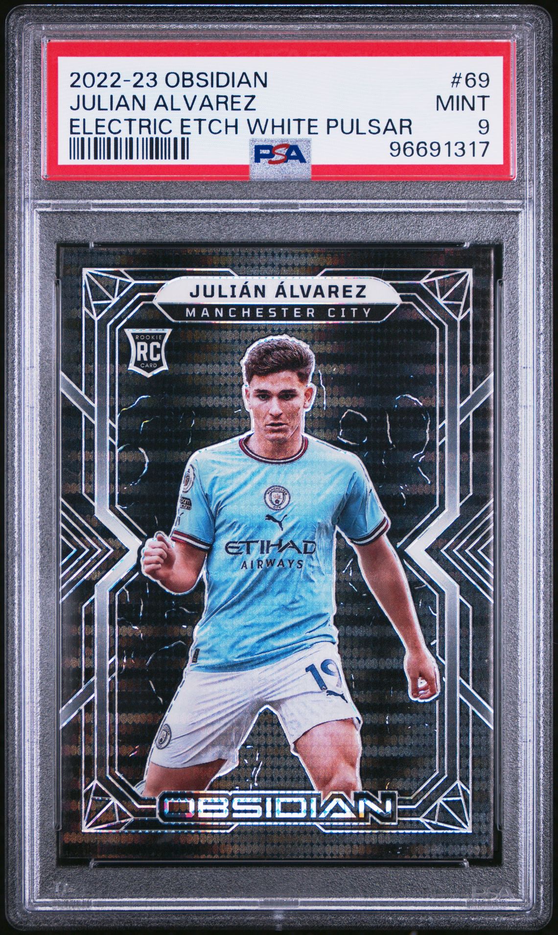2022-23 Panini PANINI OBSIDIAN ELECTRIC ETCH WHITE PULSAR #69 Julian Alvarez front