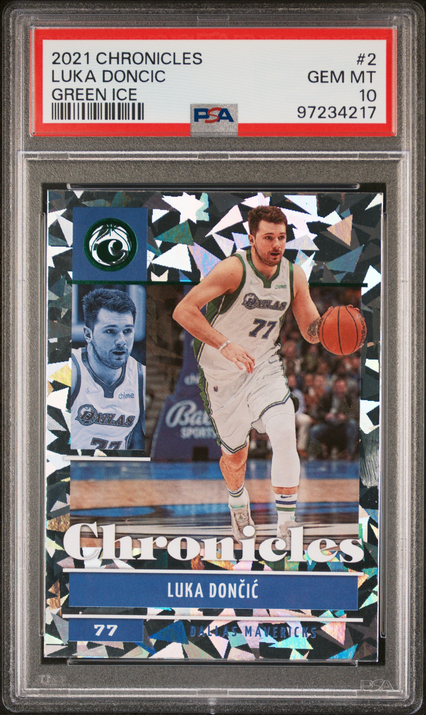 2021 Panini Chronicles Luka Doncic #2 (Green Ice) Gem Mt 10 front