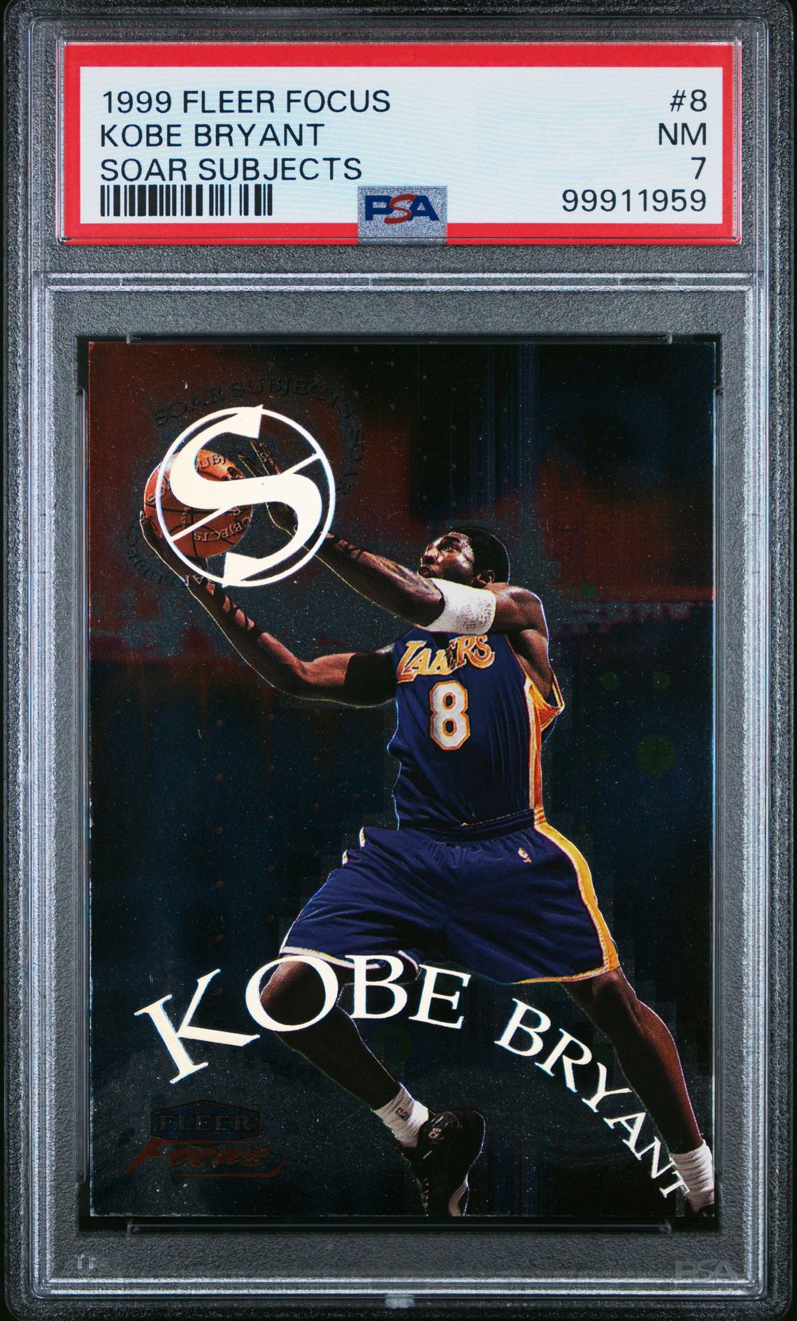 1999 Fleer FLEER FOCUS SOAR SUBJECTS #8 Kobe Bryant front