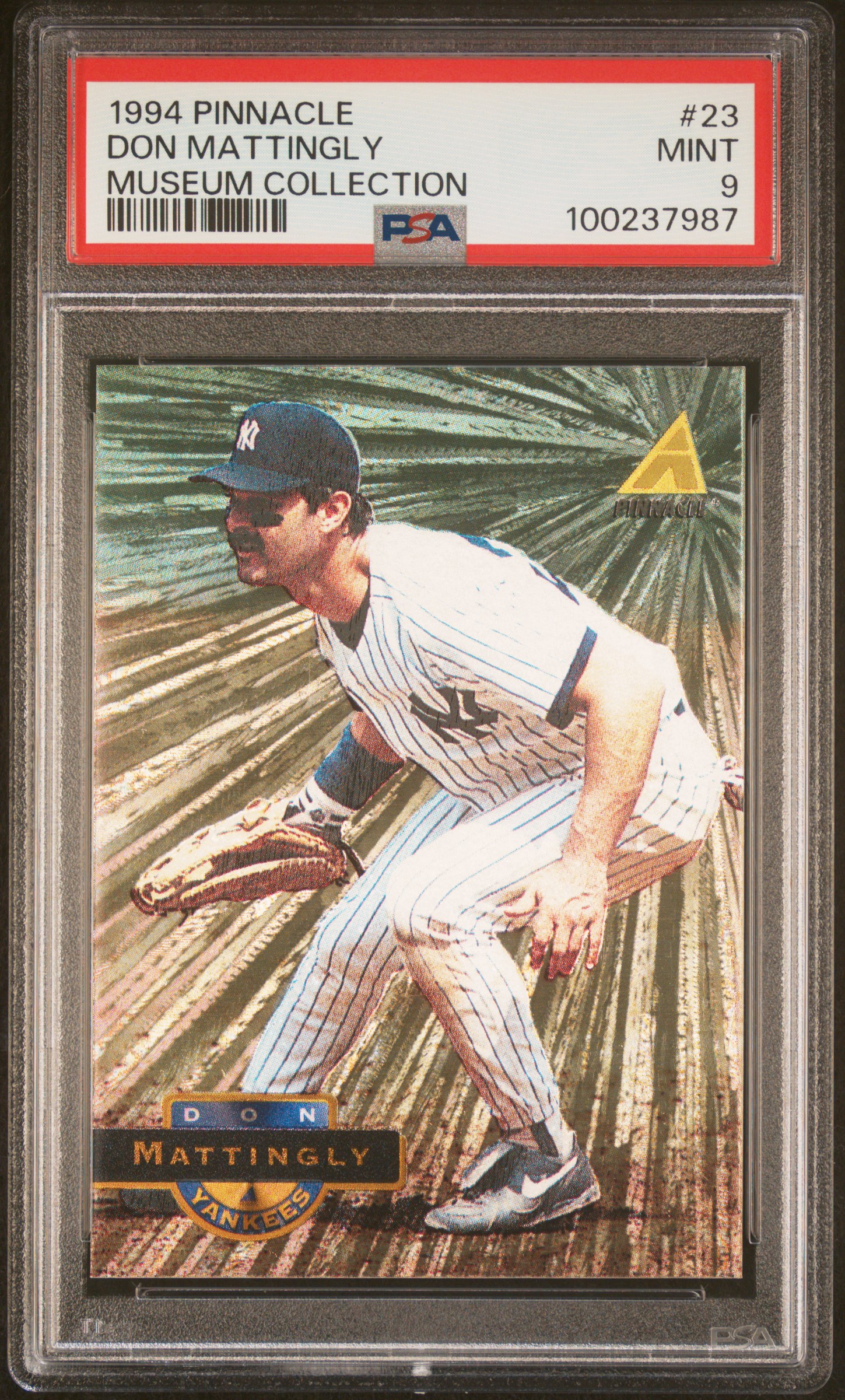1994 Pinnacle Museum Collection Don Mattingly #23 (Museum Collection) Mint 9 front