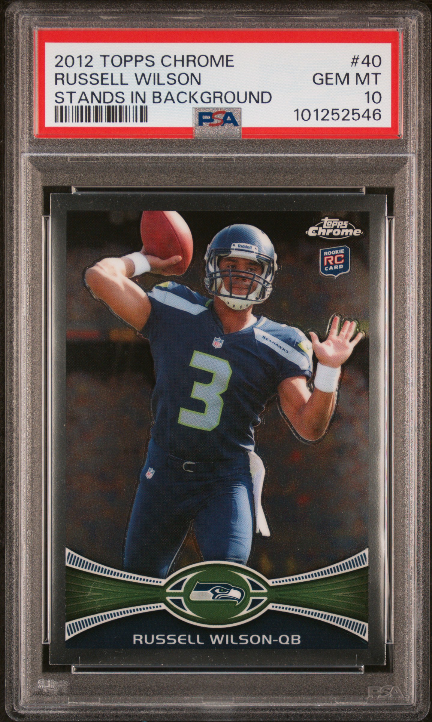 2012 Topps Chrome Russell Wilson #40 (Stands In Background) Gem Mt 10 front