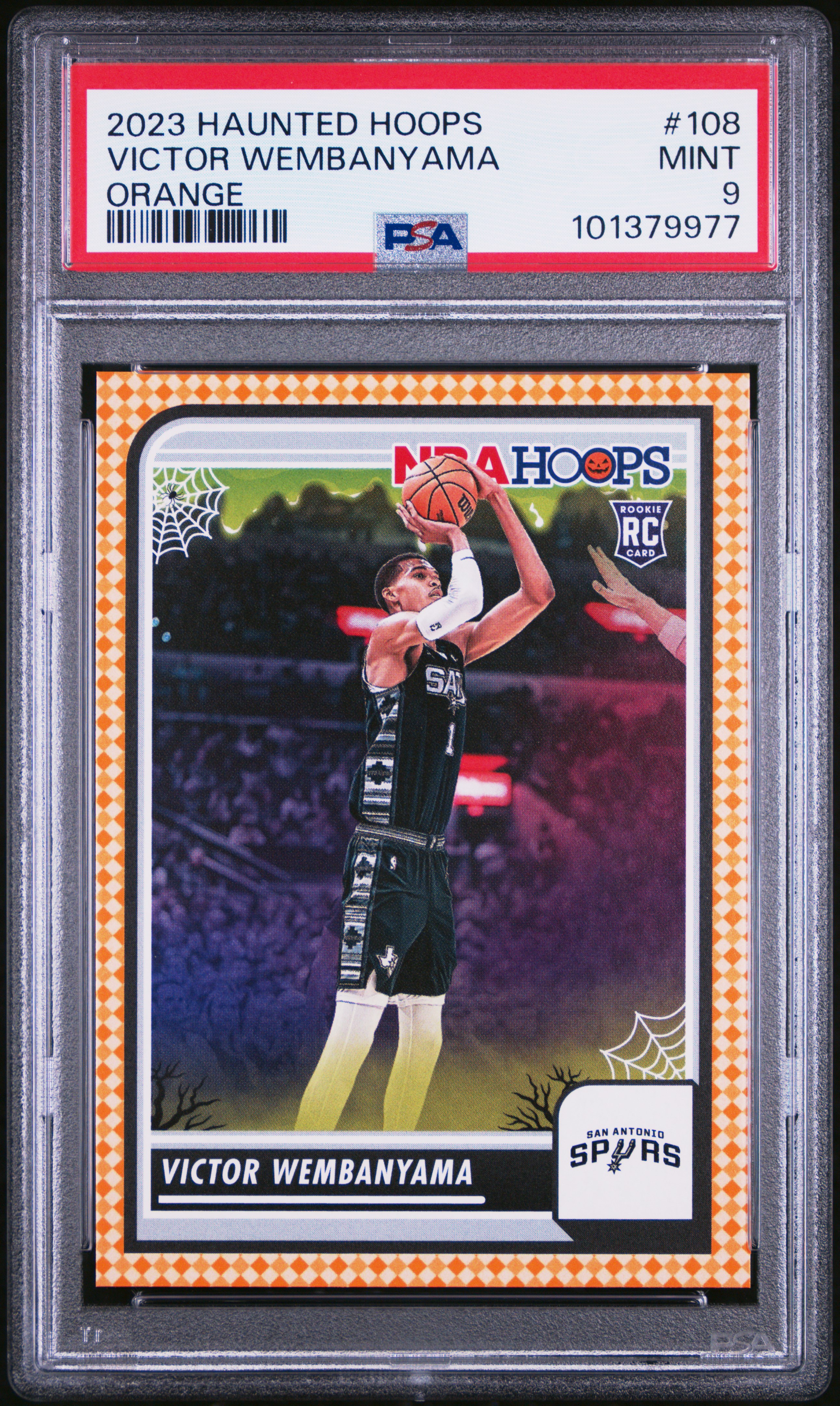 2023 Panini Haunted Hoops Victor Wembanyama #108 (Orange) Mint 9 front