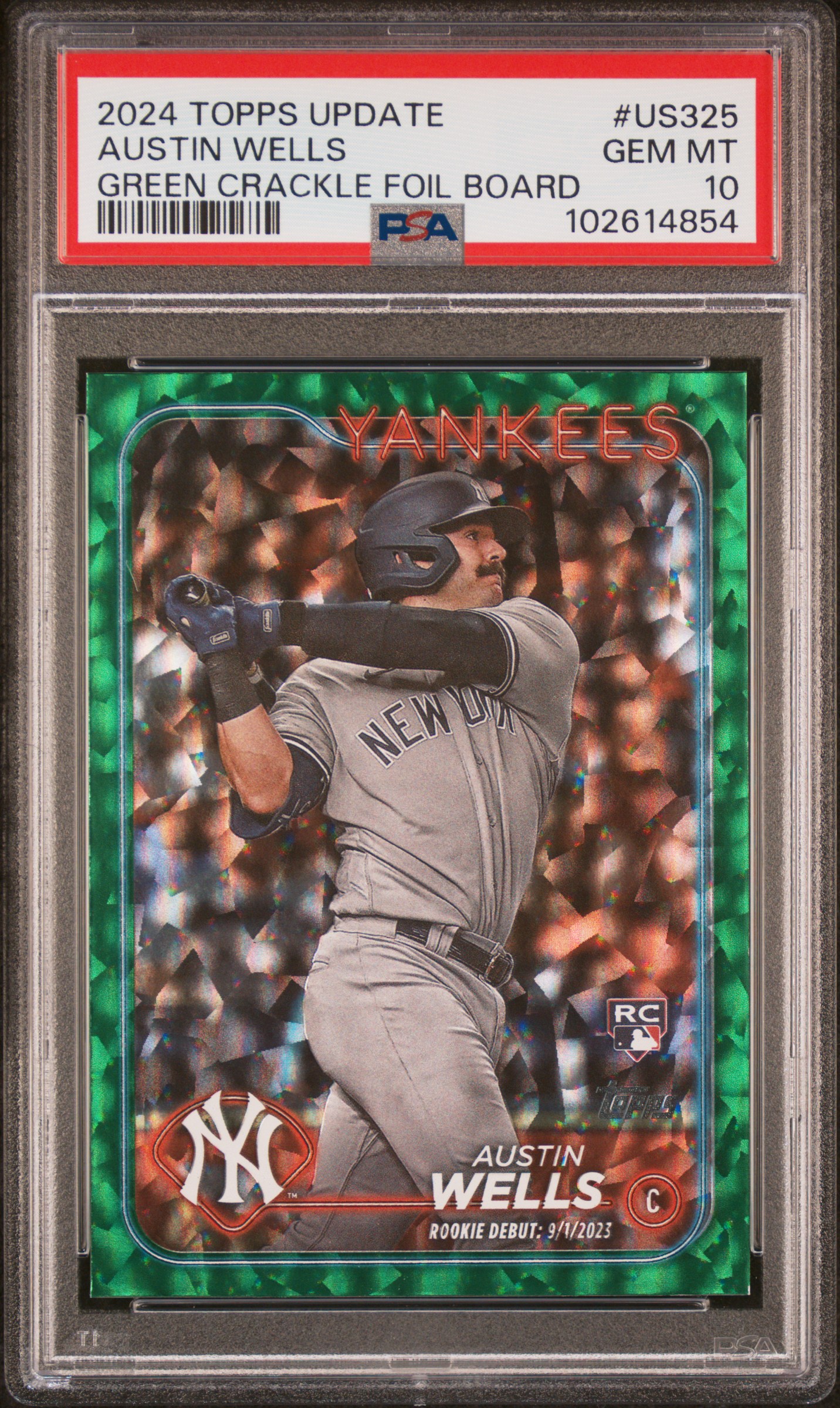 2024 Topps Update Austin Wells #Us325 (Green Crackle Foil Board) Gem Mt 10 front
