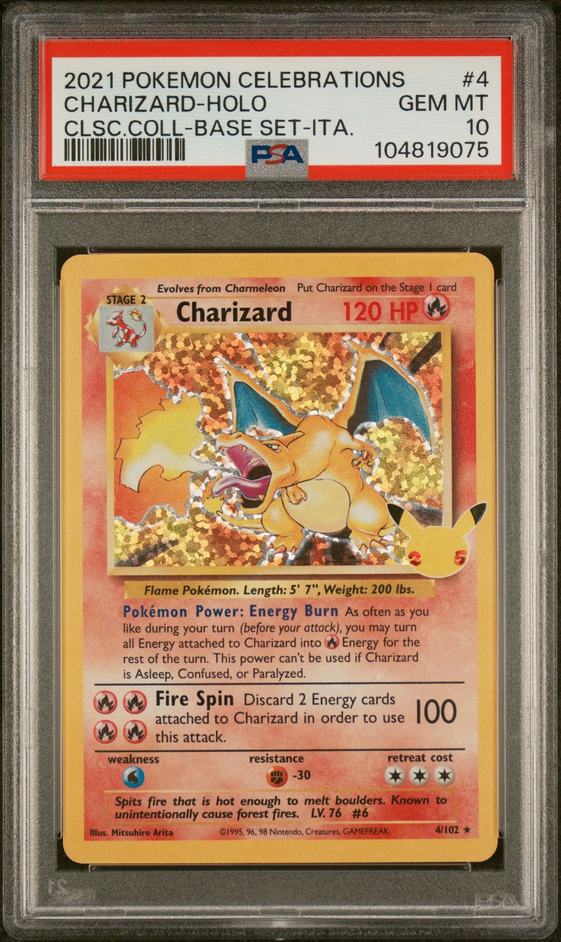 2021 Pokemon POKEMON CELEBRATIONS CLASSIC COLLECTION Holo #4 Charizard-Holo front