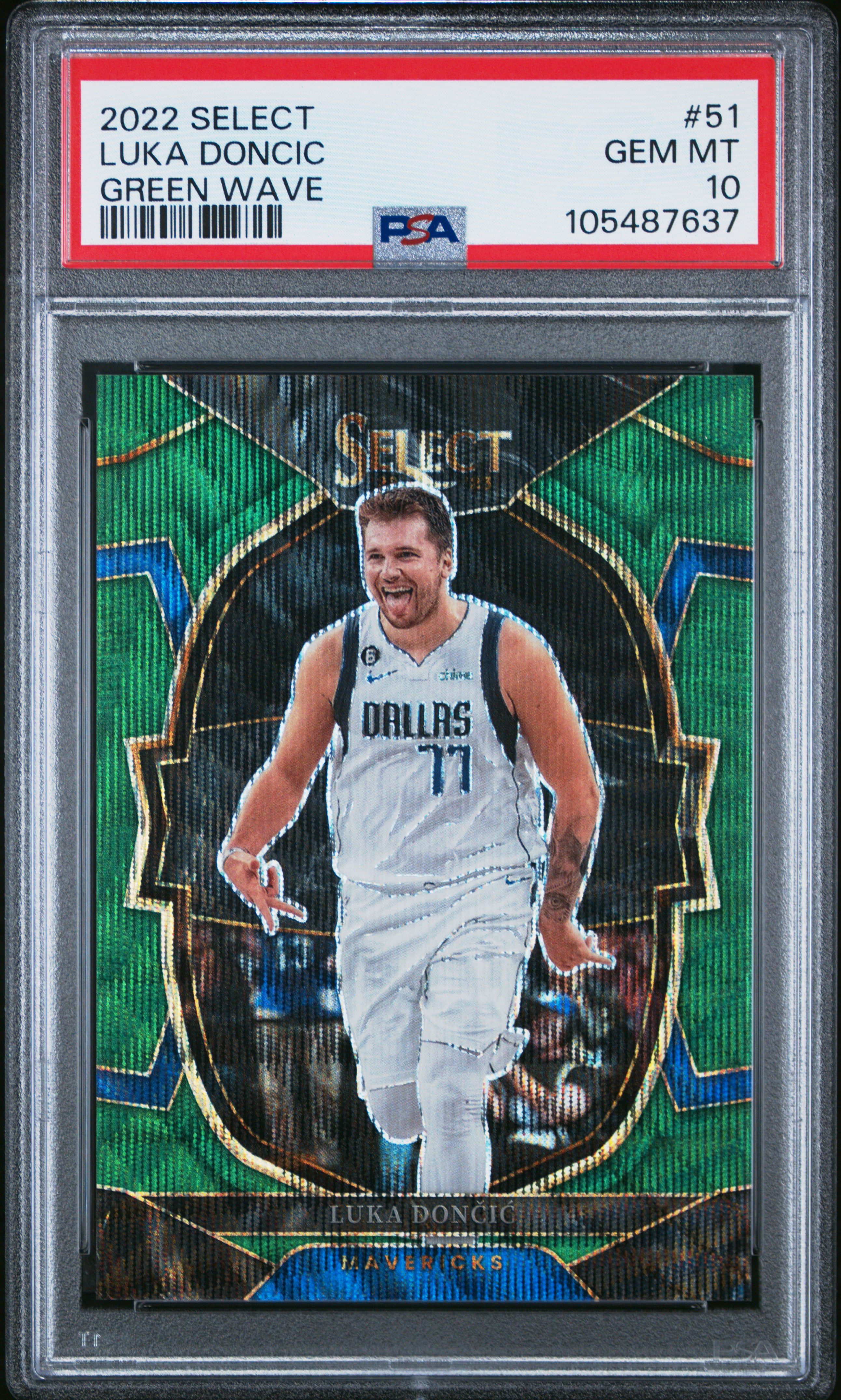 2022 Panini Select Luka Doncic #51 (Green Wave) Gem Mt 10 front