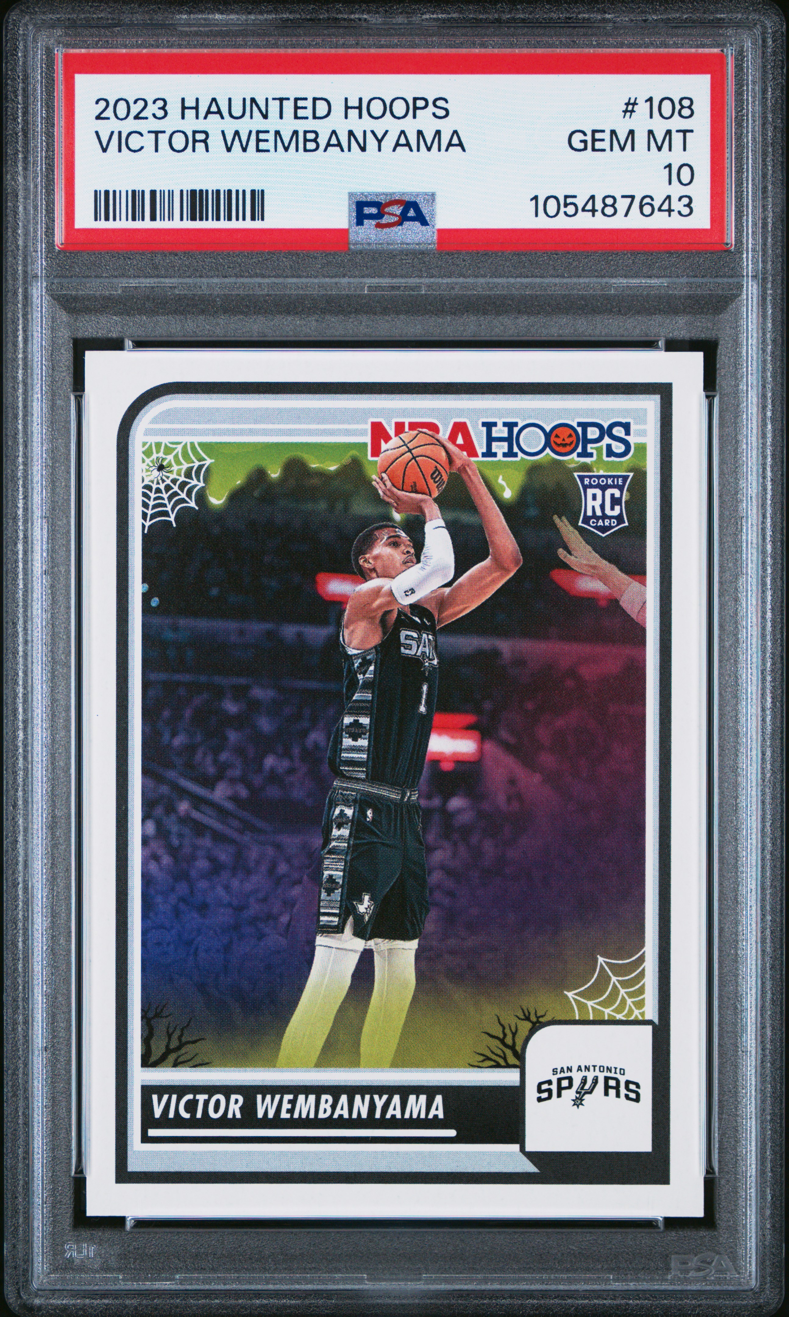 2023 Panini Haunted Hoops Victor Wembanyama #108 Gem Mt 10 front