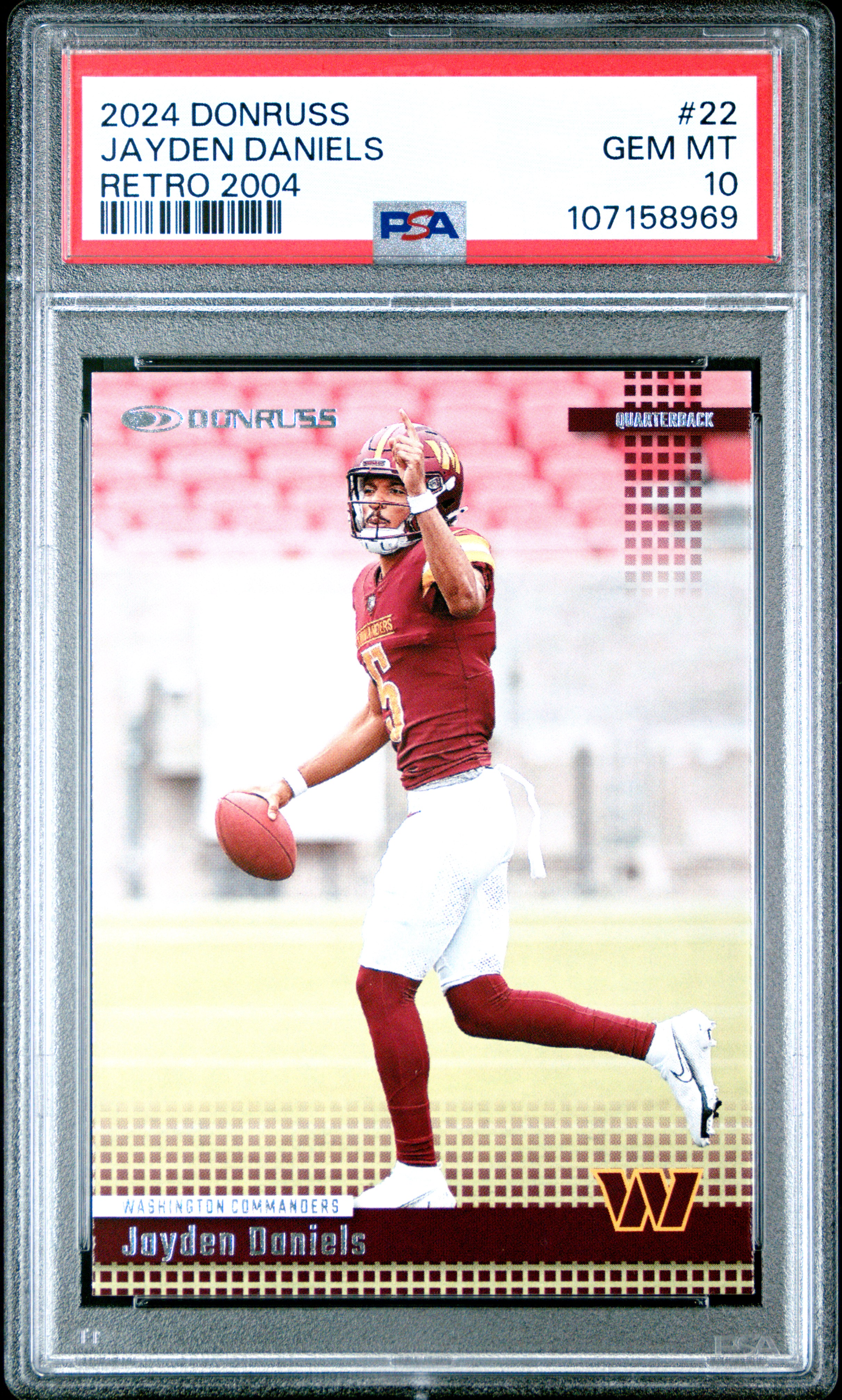 2024 Panini Donruss Retro 2004 Jayden Daniels #22 Gem Mt 10 front