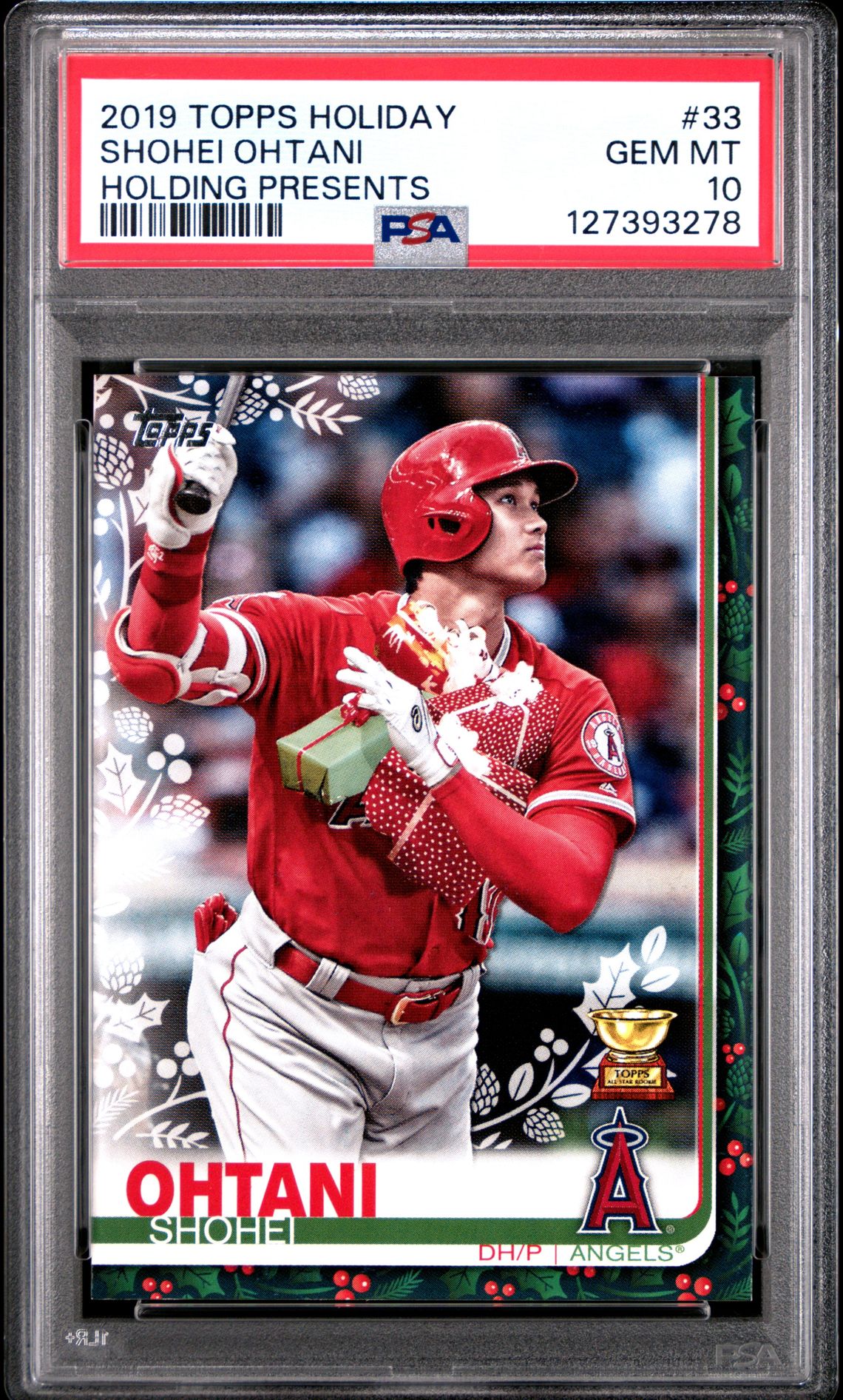 2019 Topps Holiday Shohei Ohtani #33 (Holding Presents) Gem Mt 10 front