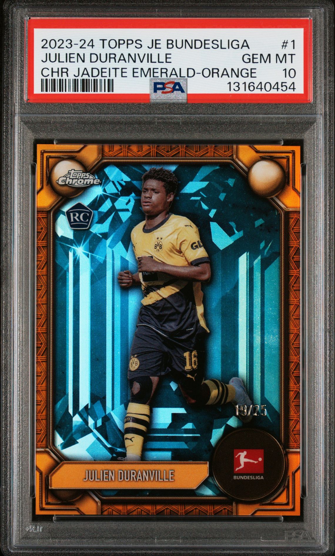 2023-2024 Topps TOPPS JADE EDITION BUNDESLIGA CHROME JADEITE EMERALD CHR JADEITE EMERALD-ORANGE #1 Julien Duranville front
