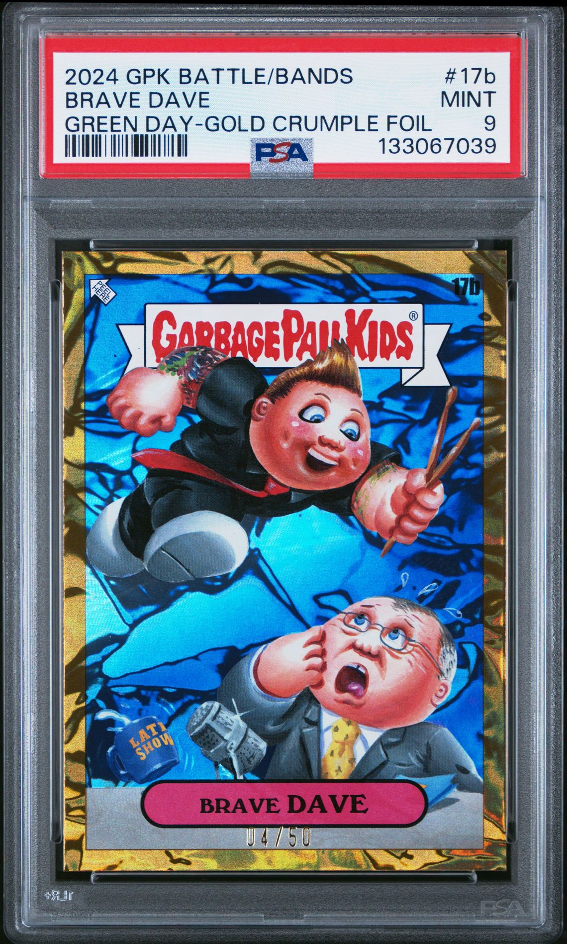 2024 Garbage Pail Kids Battle Of The Bands Green Day Brave Dave #17B (Green Day-Gold Crumple Foil) Mint 9 front