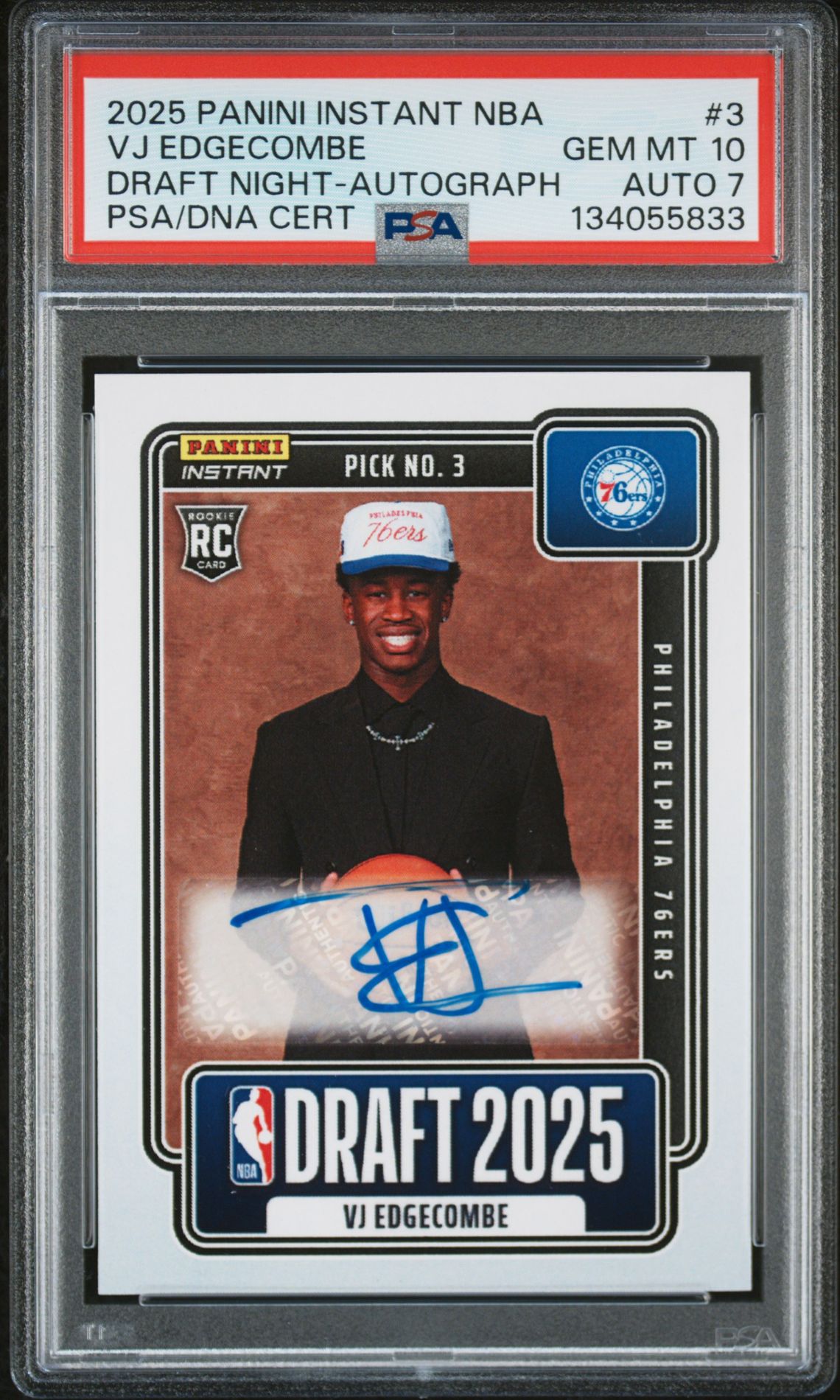 2025 Panini PANINI INSTANT NBA DRAFT NIGHT AUTOCertificationPrimary Signer (1 Signer)V.J. EDGECOMBE #3 V.J. Edgecombe front