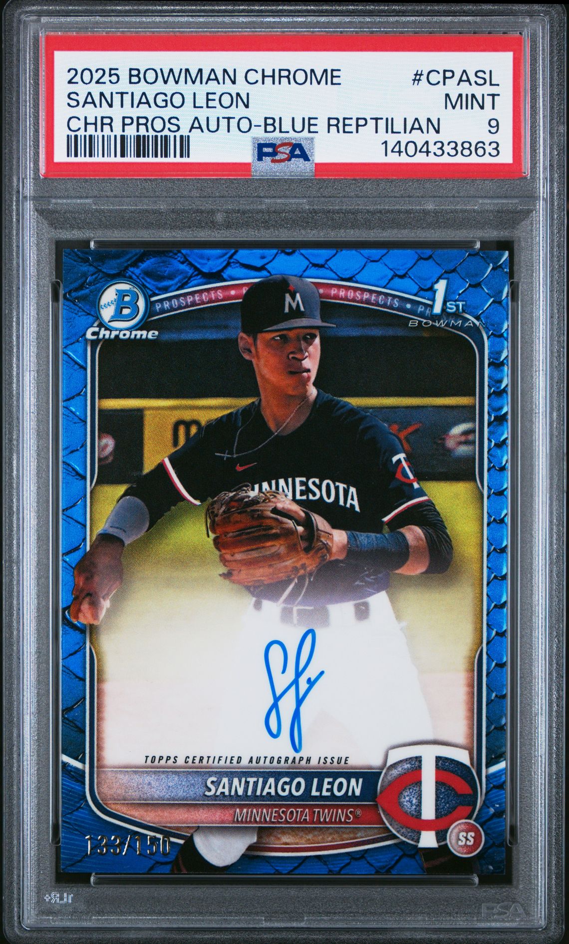 2025 Bowman Chrome Prospect Autographs Santiago Leon #Cpasl (Chr Pros Auto-Blue Reptilian) Mint 9 front