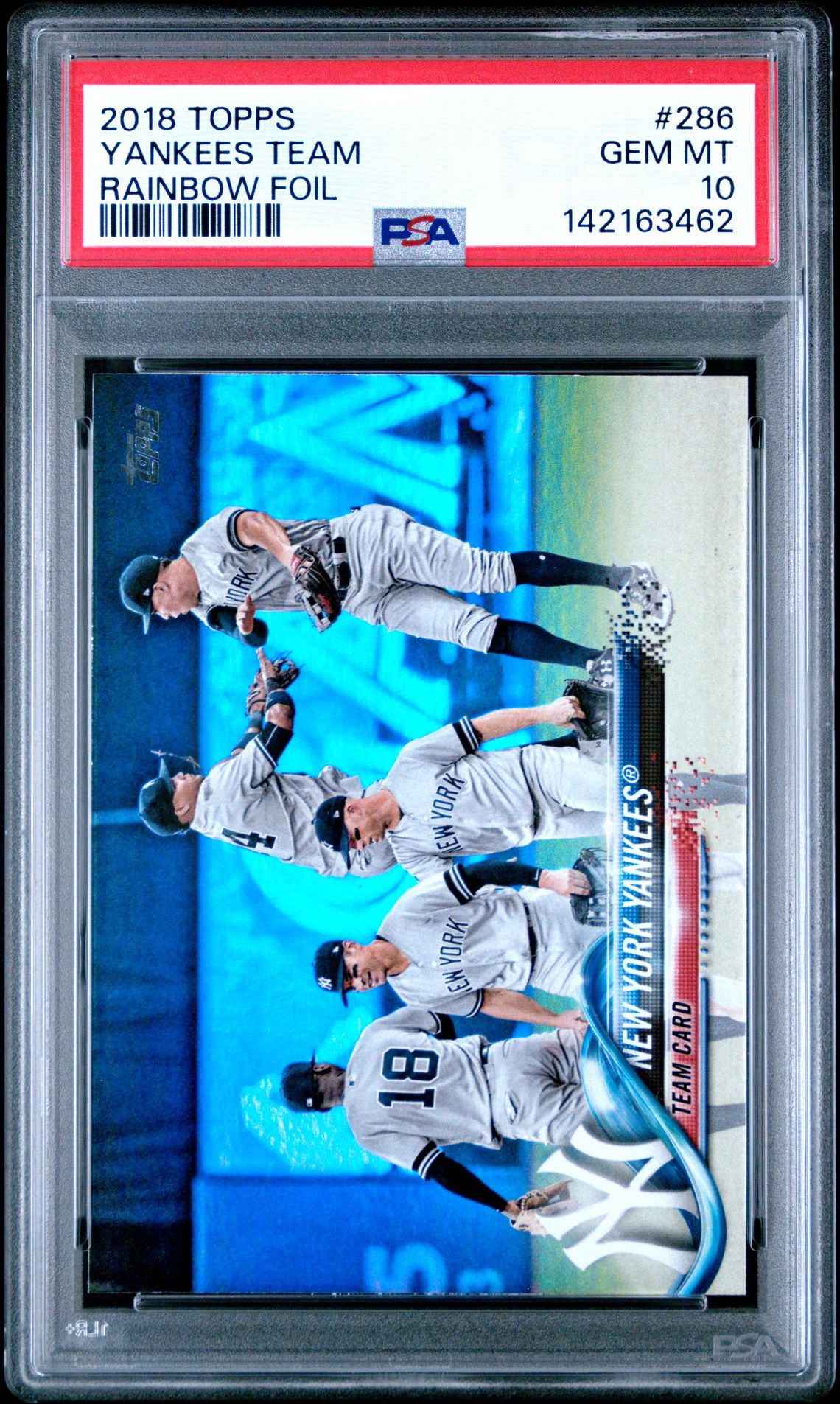 2018 Topps TOPPS RAINBOW FOIL #286 Yankees Team front