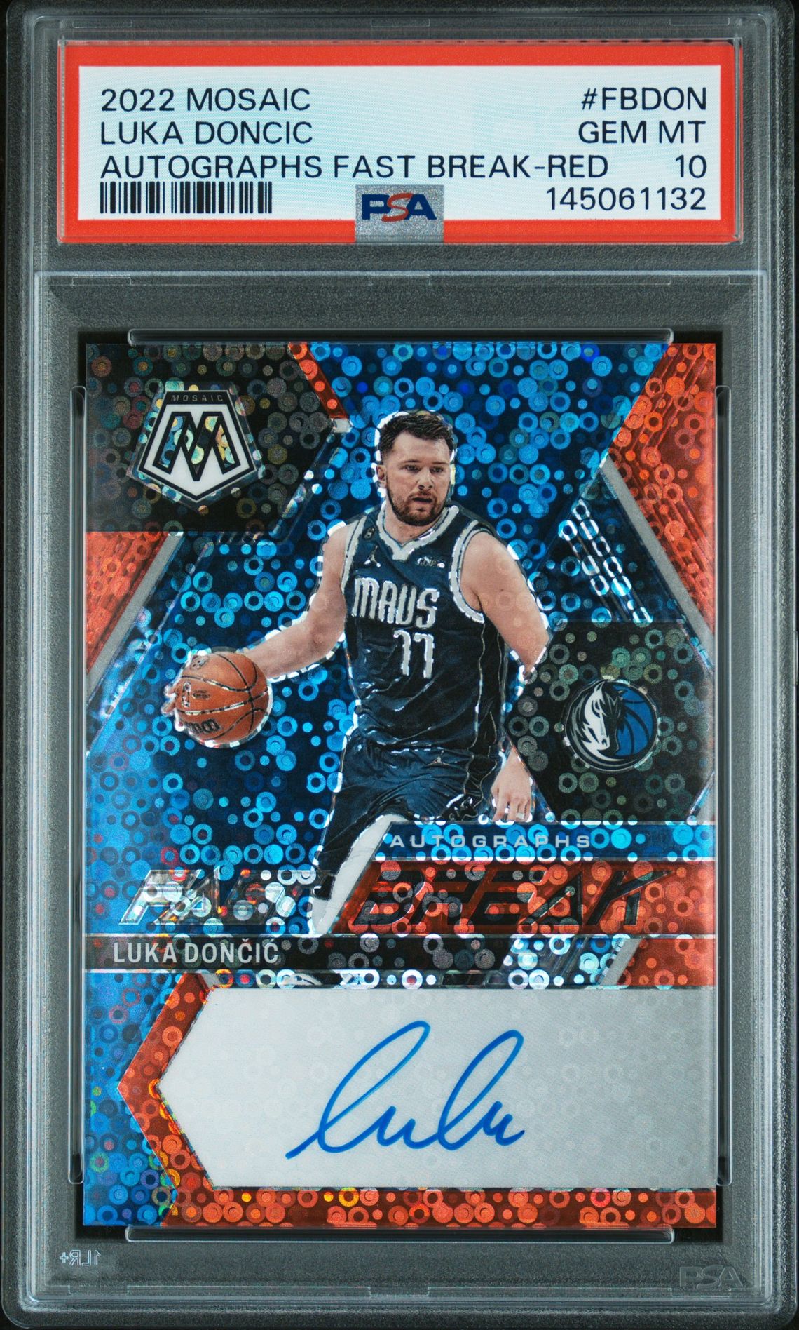 2022 Panini PANINI MOSAIC AUTOGRAPHS FAST BREAK RED #FBDON Luka Doncic front