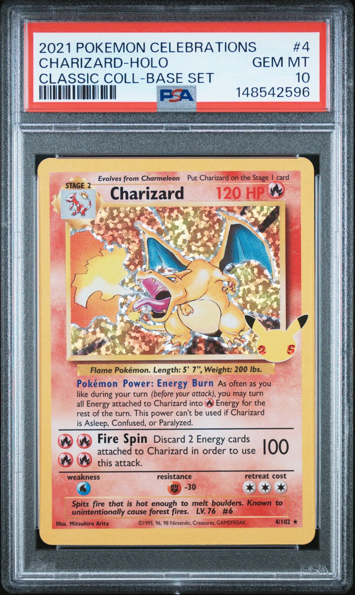 2021 Pokemon POKEMON CELEBRATIONS CLASSIC COLLECTION BASE SET #4 Charizard-Holo front