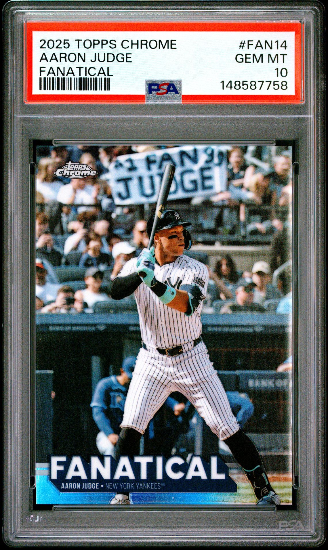 2025 Topps TOPPS CHROME FANATICAL #FAN14 Aaron Judge front