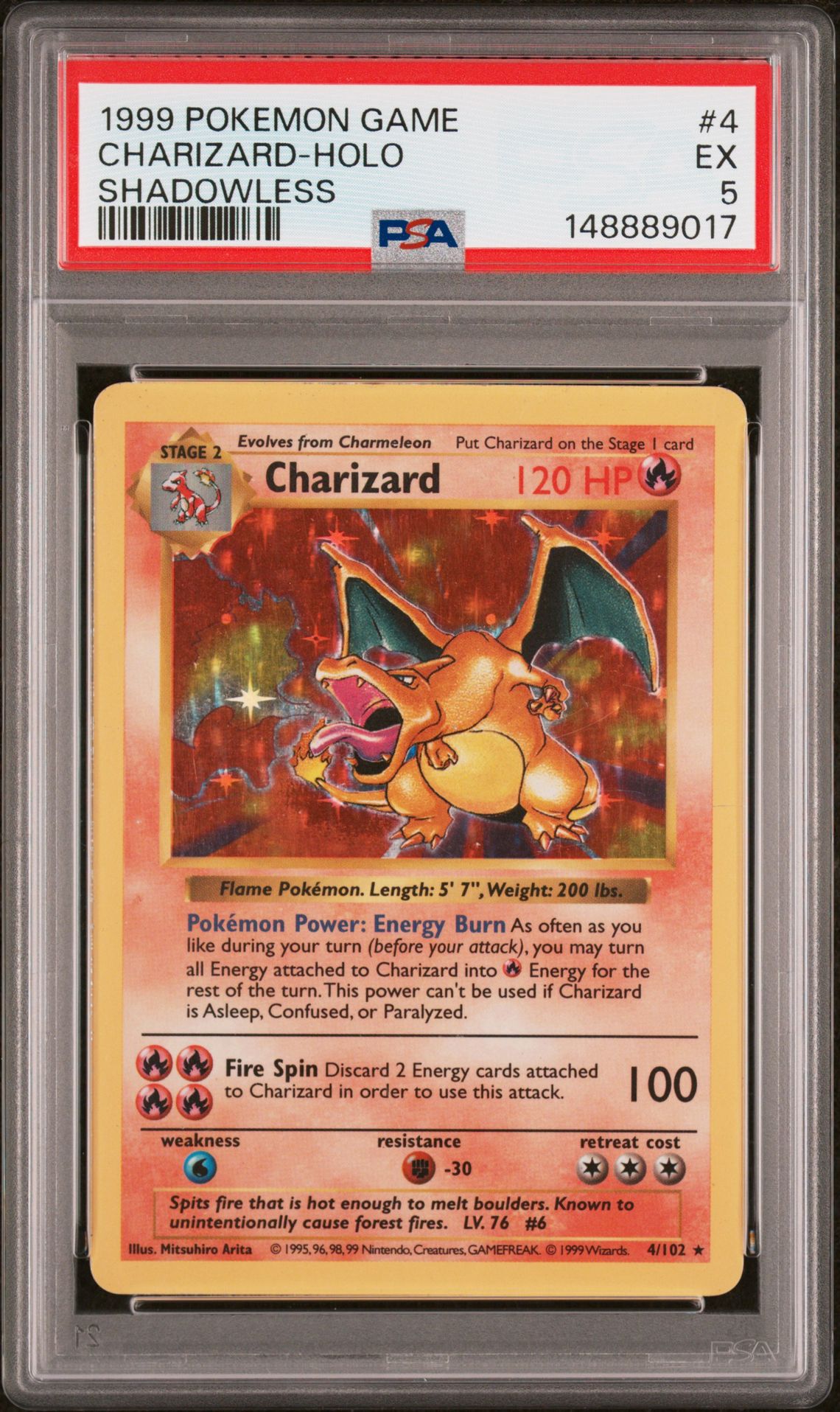 1999 Pokemon POKEMON GAME SHADOWLESS #4 Charizard-Holo front