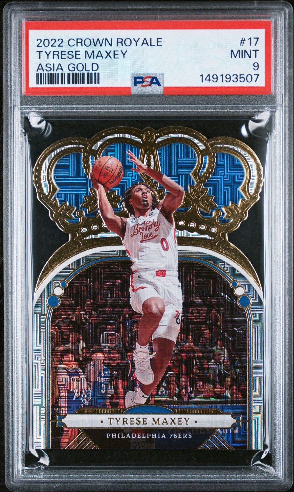 2022 Panini PANINI CROWN ROYALE ASIA GOLD #17 Tyrese Maxey front
