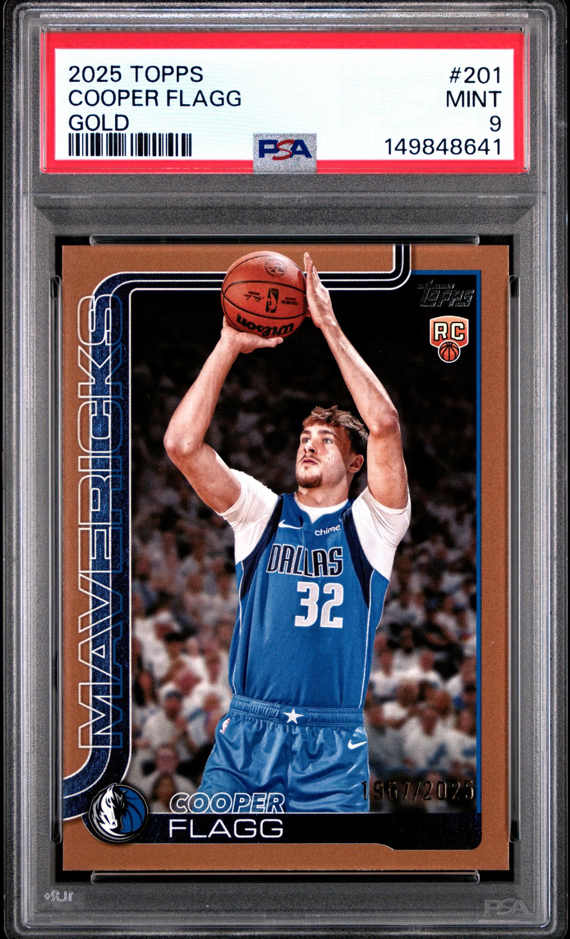 2025 Topps Cooper Flagg #201 (Gold) Mint 9 front