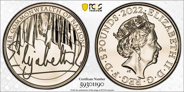 2022 £5 Commonwealth of Nations The Queen's Reign MS68