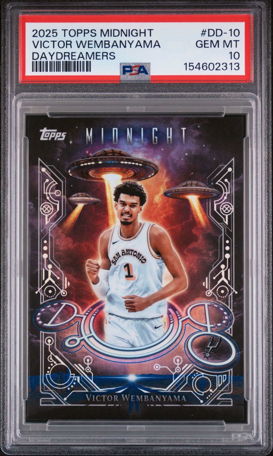 2025 Topps TOPPS MIDNIGHT DAYDREAMERS #DD-10 Victor Wembanyama front