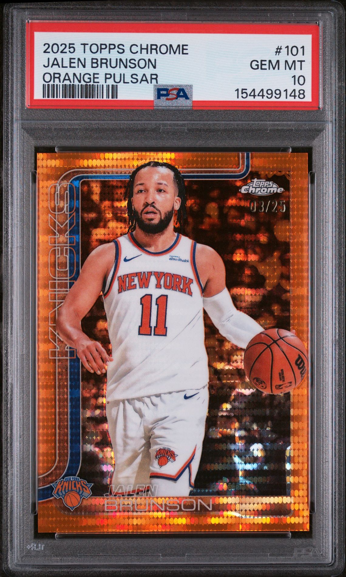 2025 Topps Chrome TOPPS CHROME ORANGE PULSAR #101 Jalen Brunson front