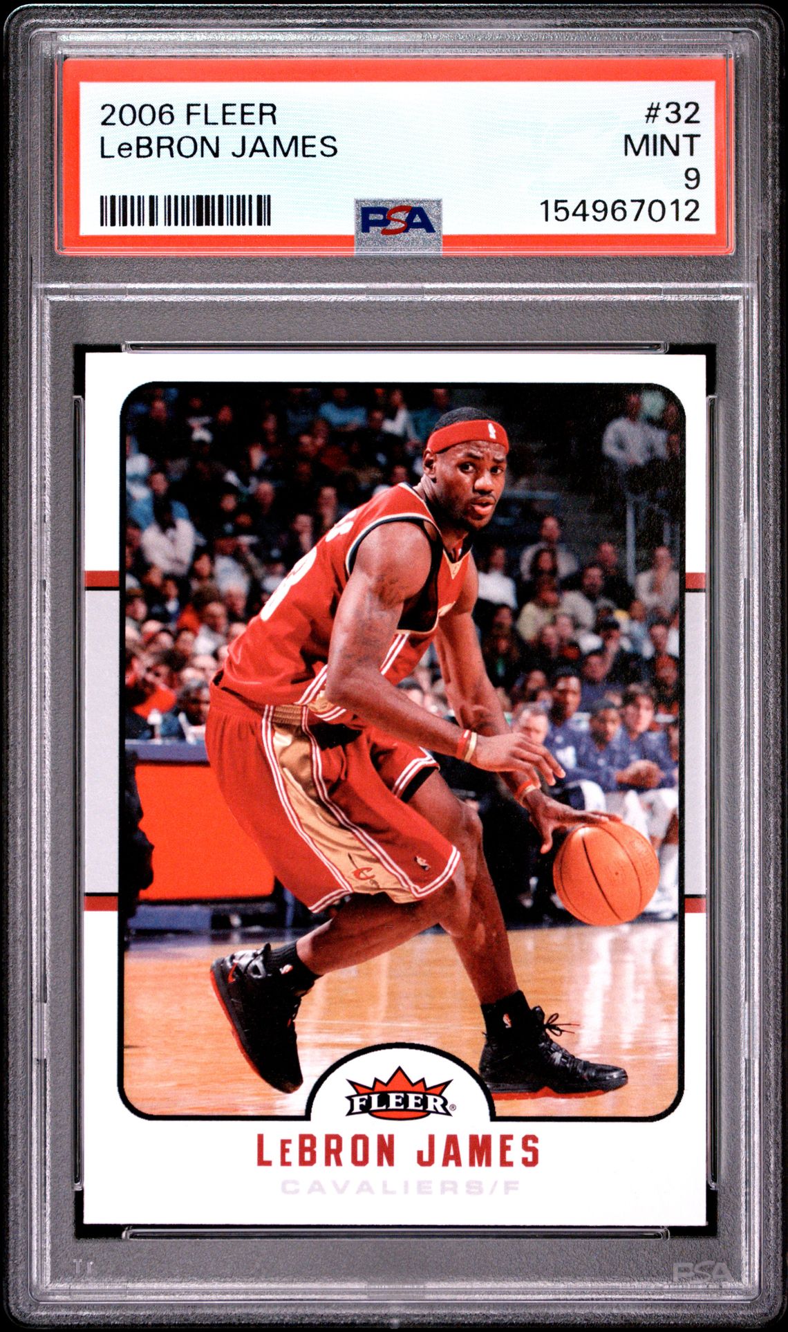 2006 Fleer Lebron James #32 Mint 9 front