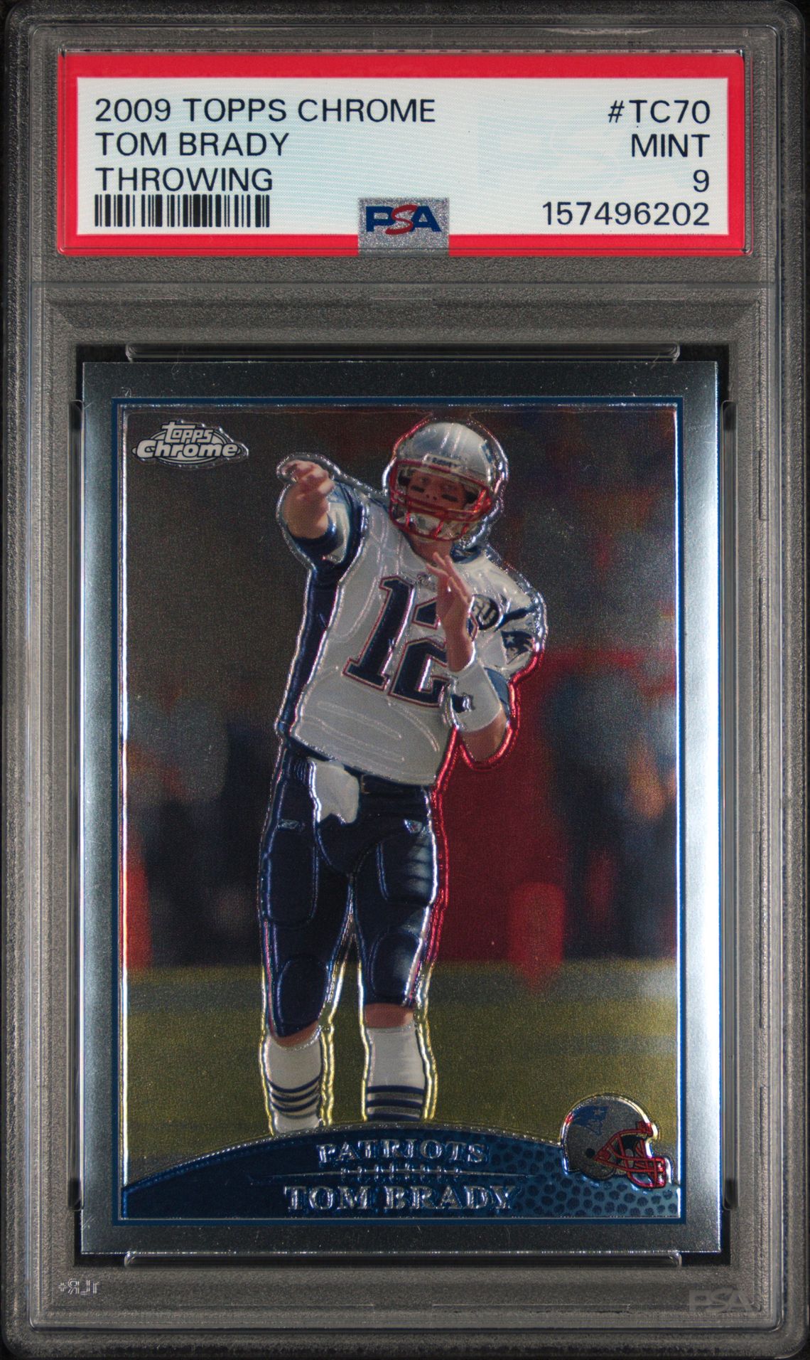 2009 Topps Chrome Tom Brady #Tc70 (Throwing) Mint 9 front